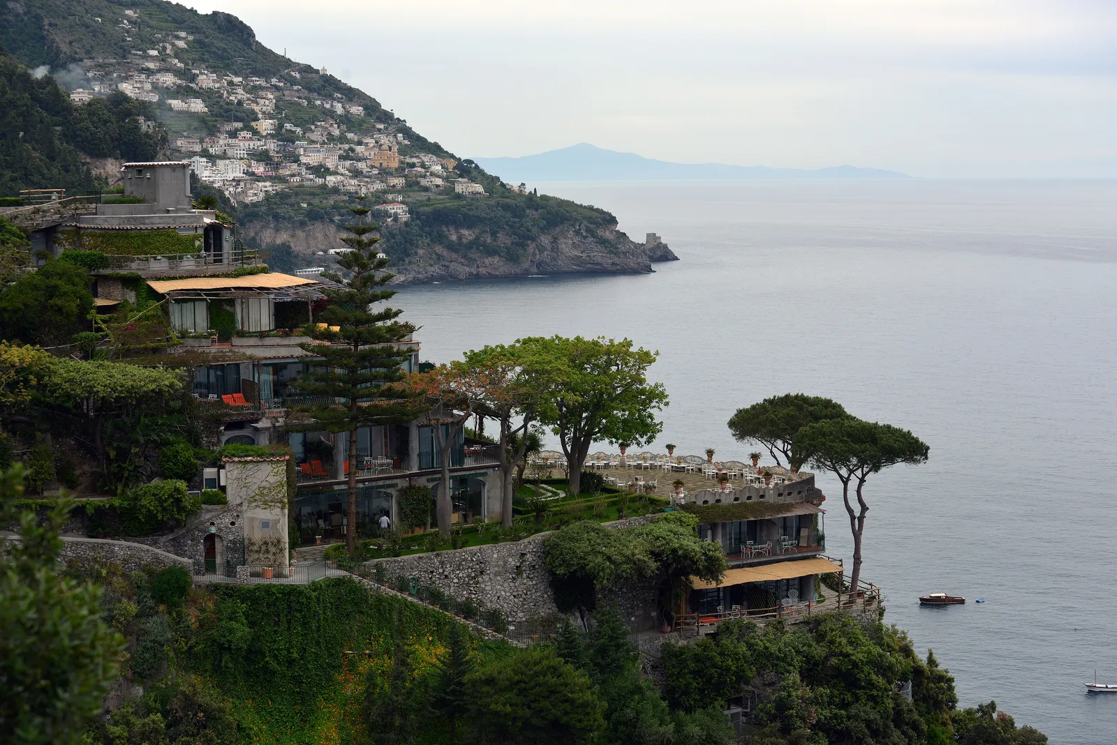 Il San Pietro di Positano, Laurito