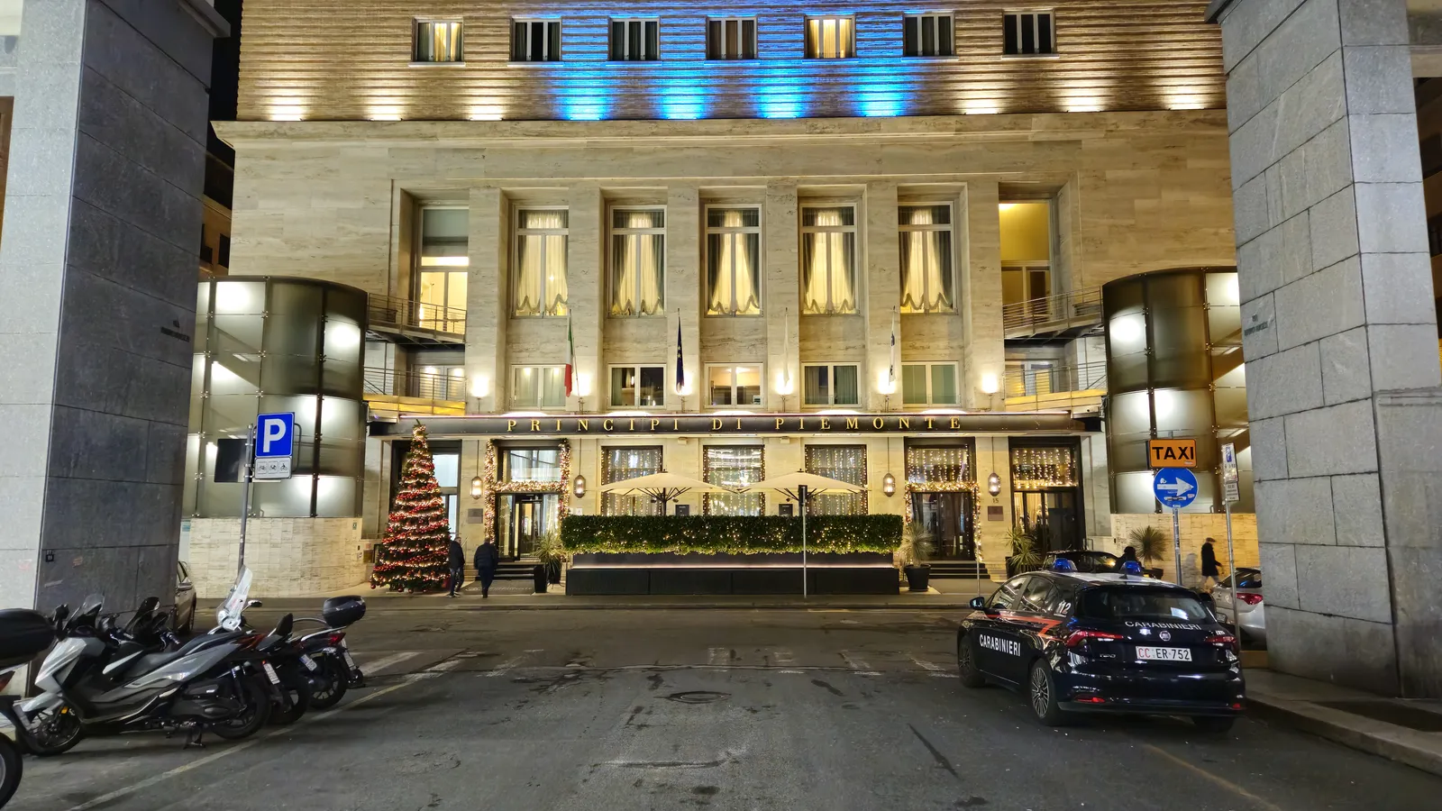 Principi di Piemonte UNA Esperienze — Exterior, Turin