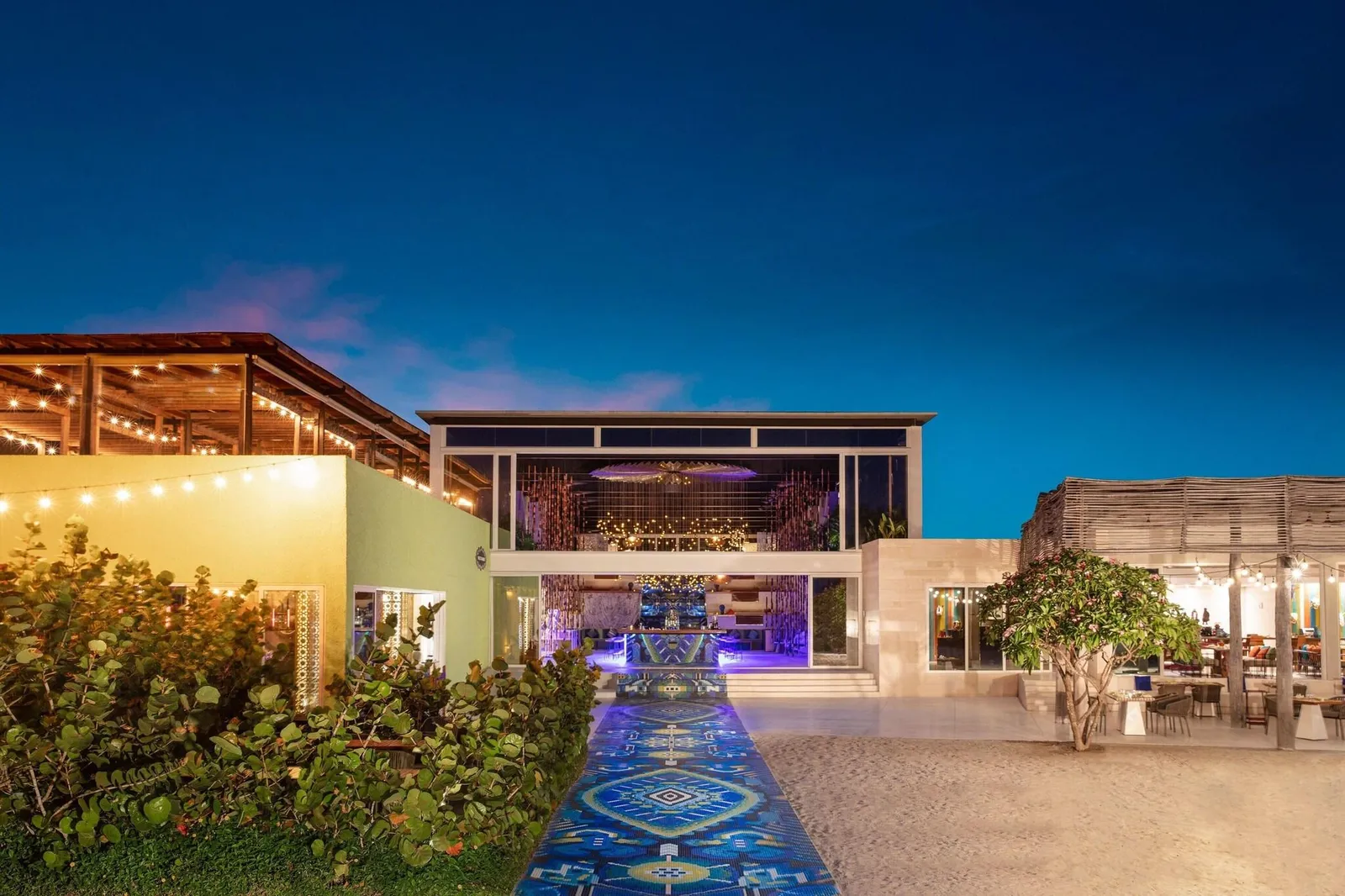 W Punta de Mita — Exterior, Punta Mita