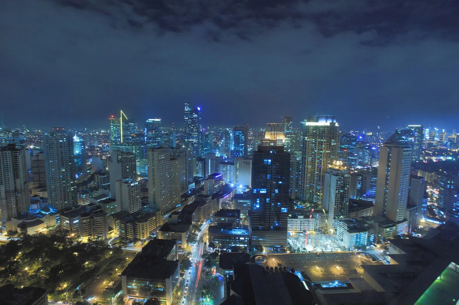 Fairmont Makati Manila — Exterior, Makati