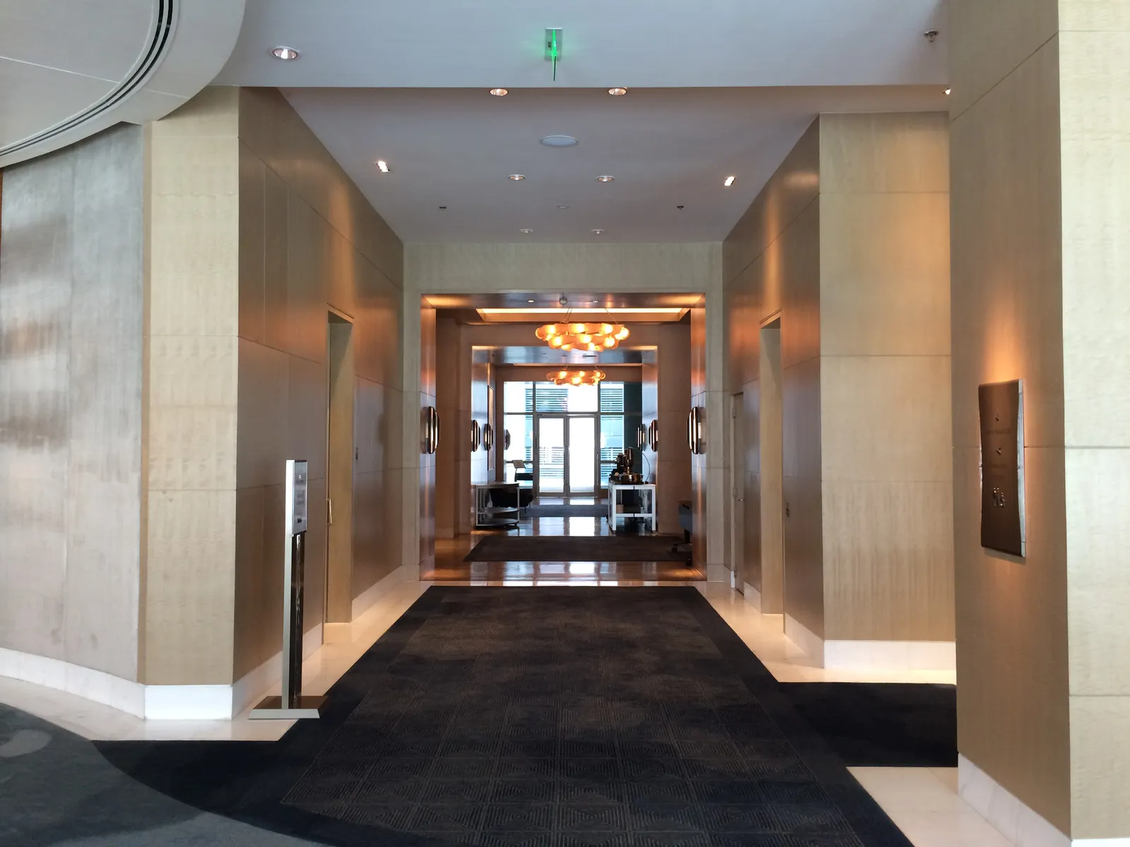 Shangri-La The Fort, Manila — Exterior, Taguig