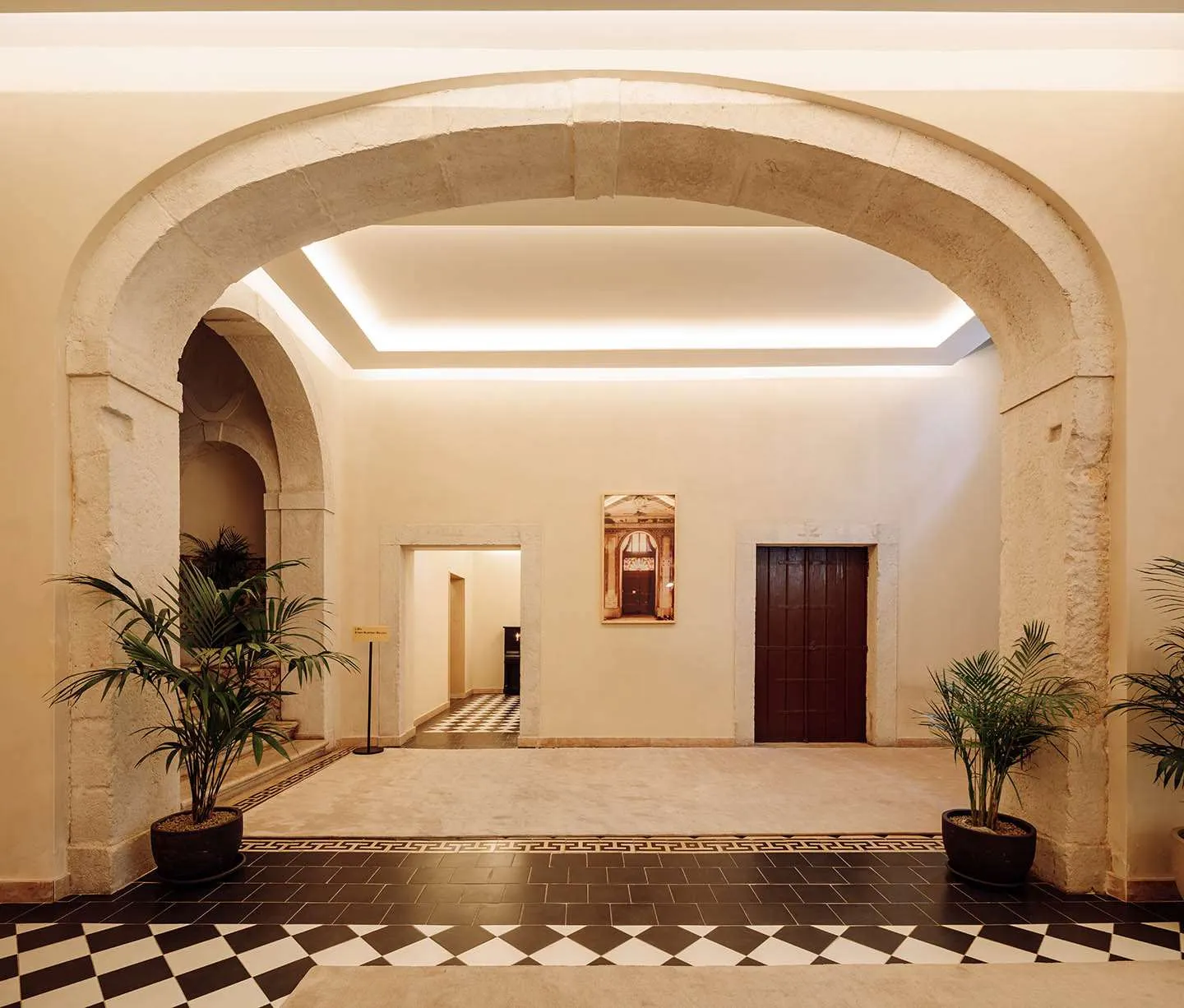 The One Palacio da Anunciada — Exterior, Lisbon