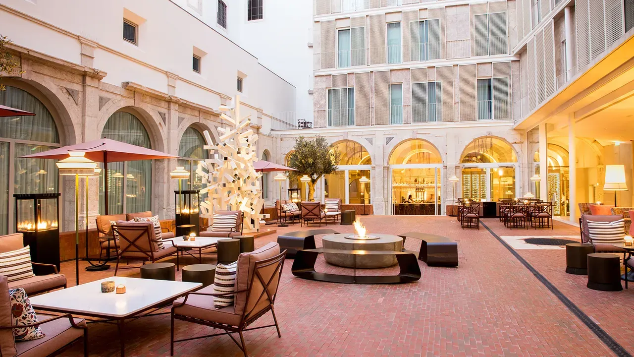 Convent Square Lisbon Hotel, Vignette Collection, Lisbon