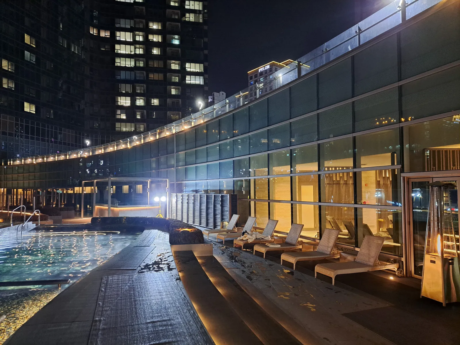 SIGNIEL BUSAN — Exterior, Busan