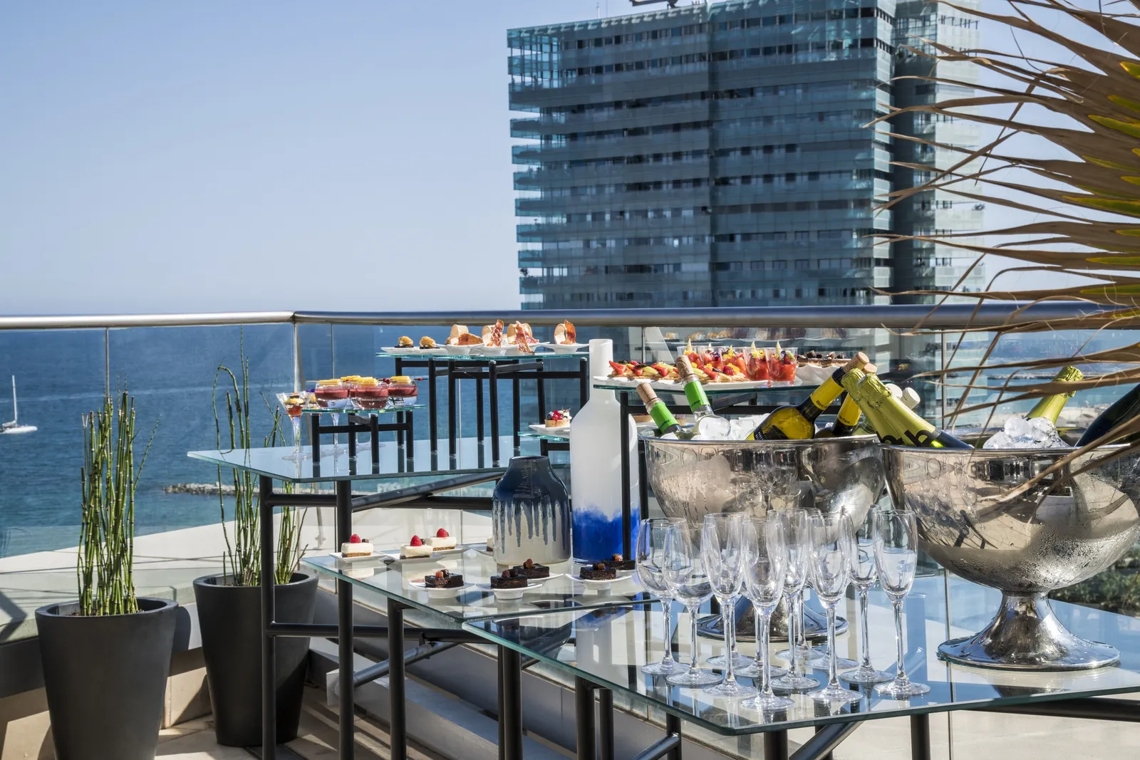Hilton Diagonal Mar Barcelona — Exterior, Barcelona