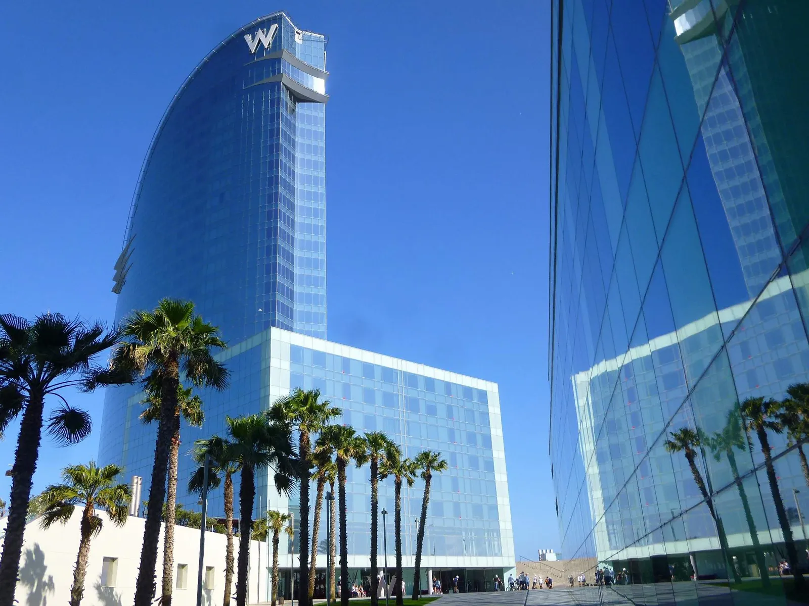 W Barcelona, Barcelona