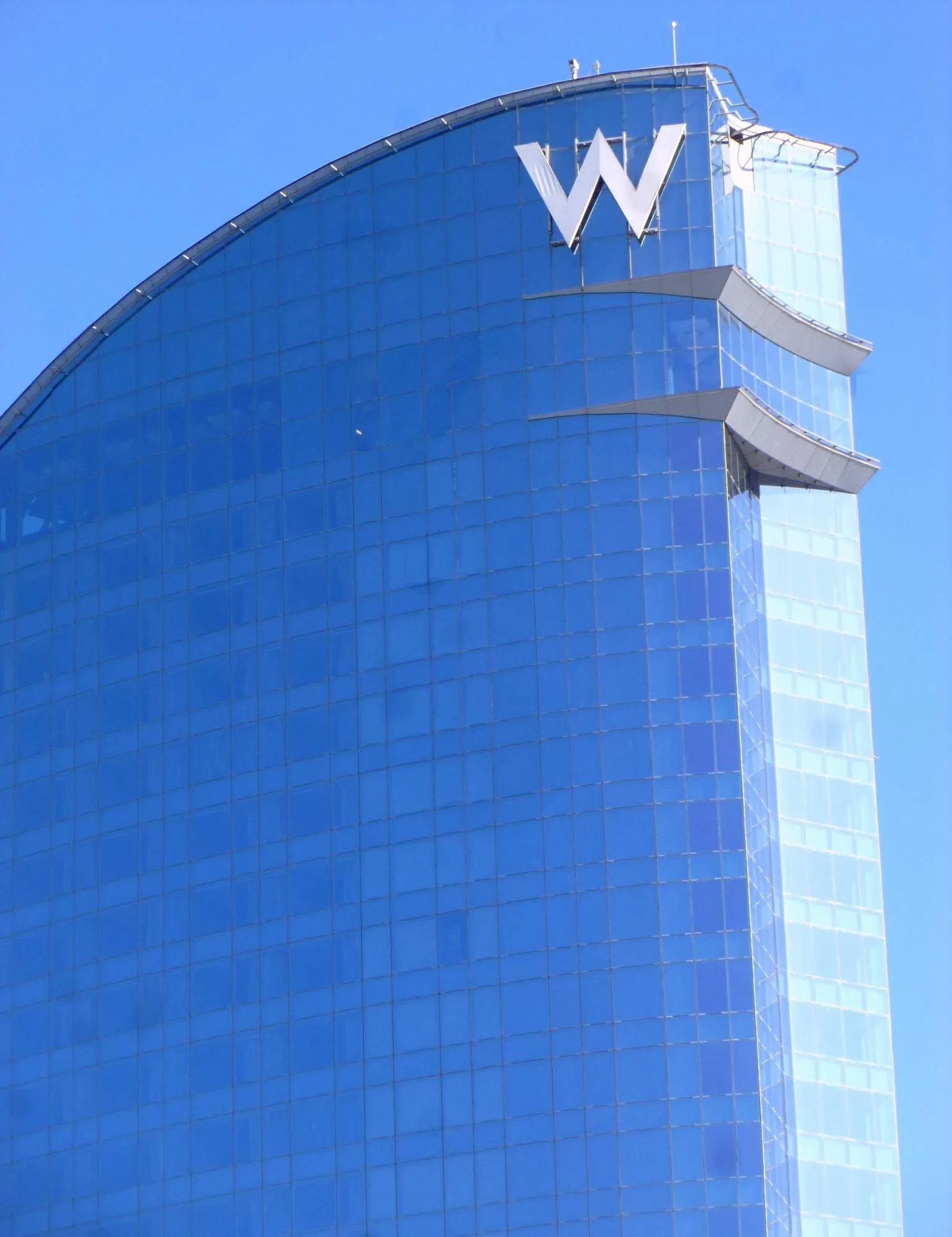 W Barcelona, Barcelona