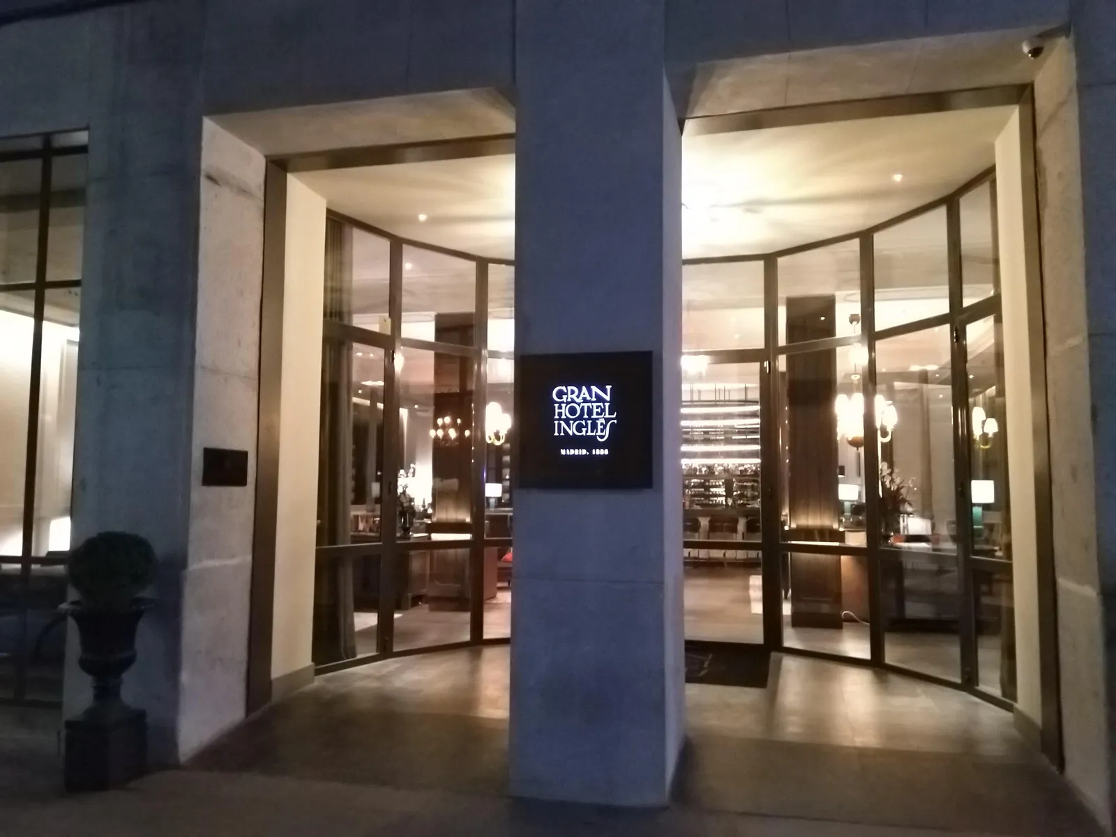 Gran Hotel Ingles — Exterior, Madrid