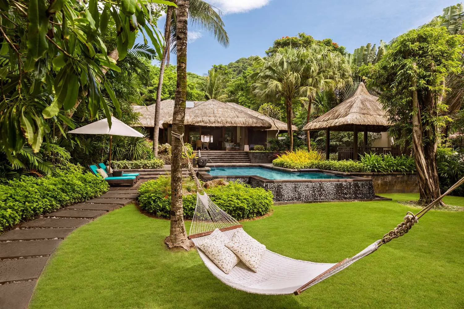 Shangri-La Boracay — Exterior, Malay
