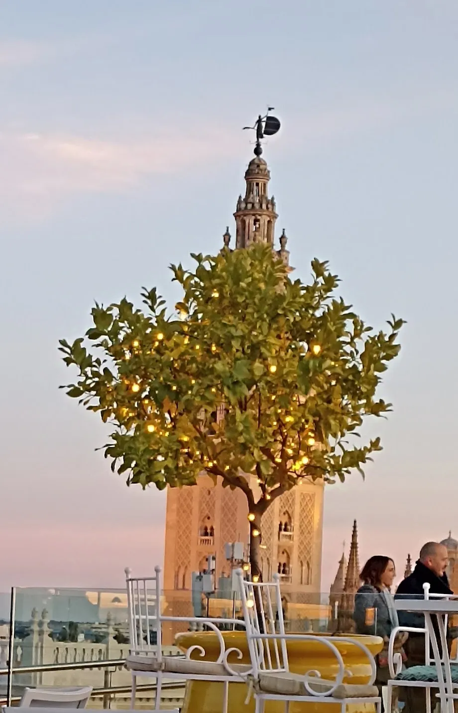 Querencia de Sevilla — Exterior, Seville