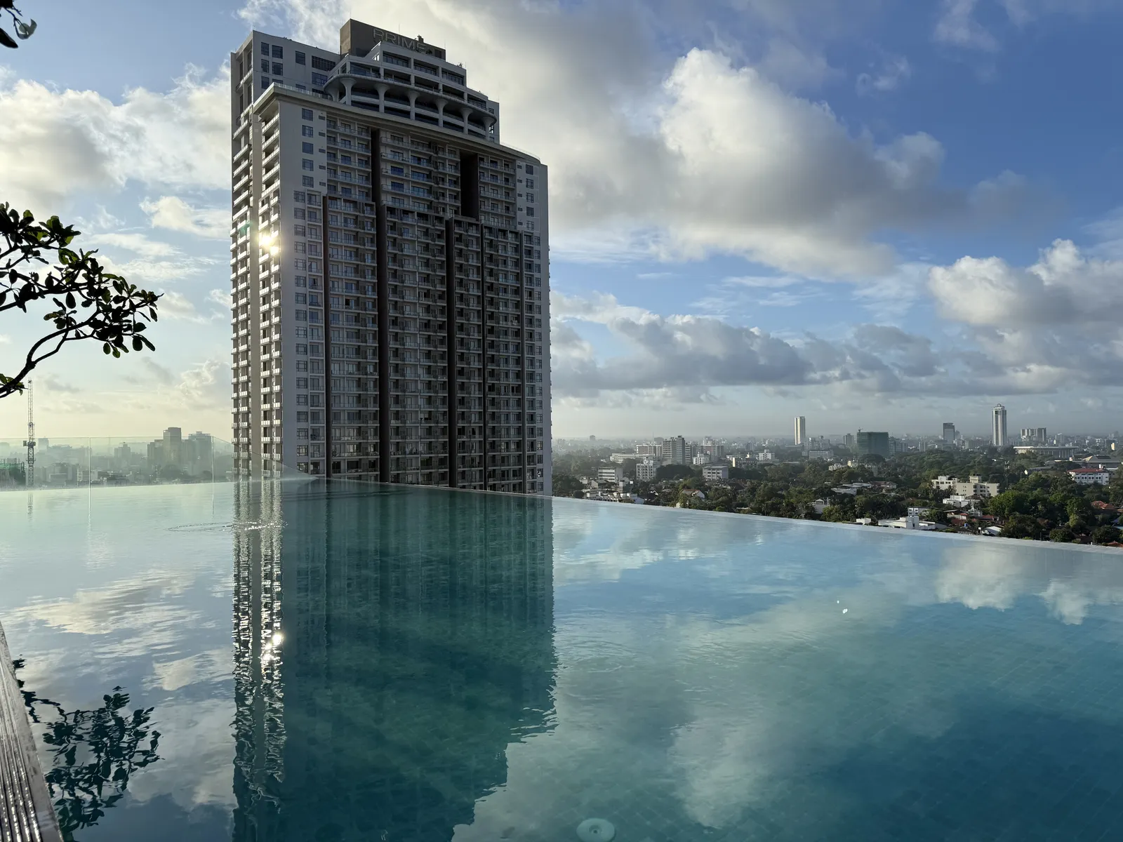 Shangri-La Colombo — Exterior, Colombo