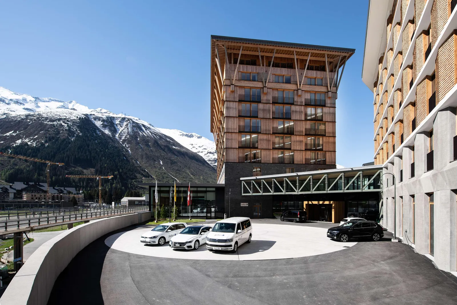 Radisson Blu Hotel Reussen, Andermatt — Exterior, Andermatt
