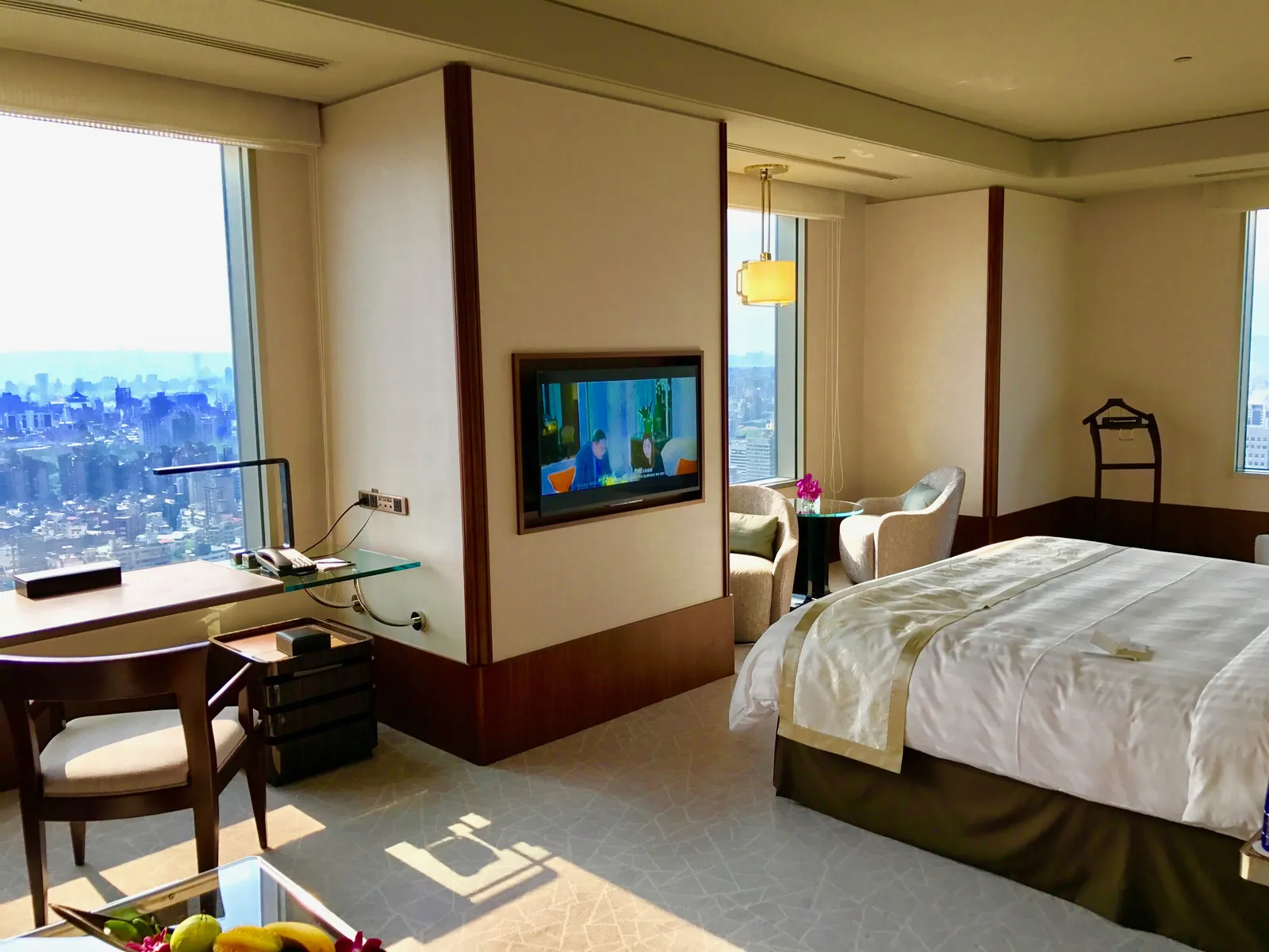 Shangri-La Far Eastern Plaza, Taipei