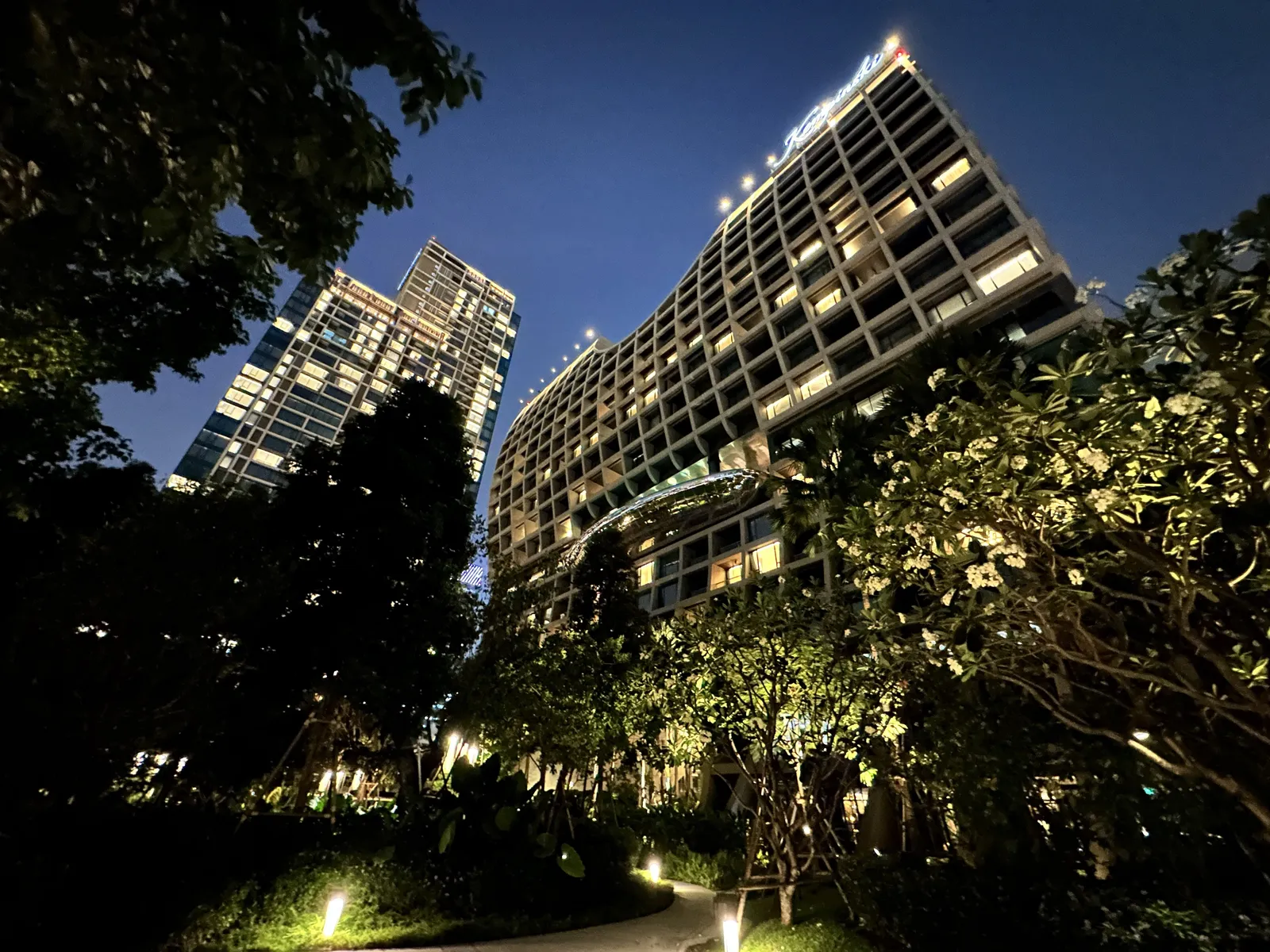 Sindhorn Kempinski Hotel Bangkok — Exterior, Bangkok
