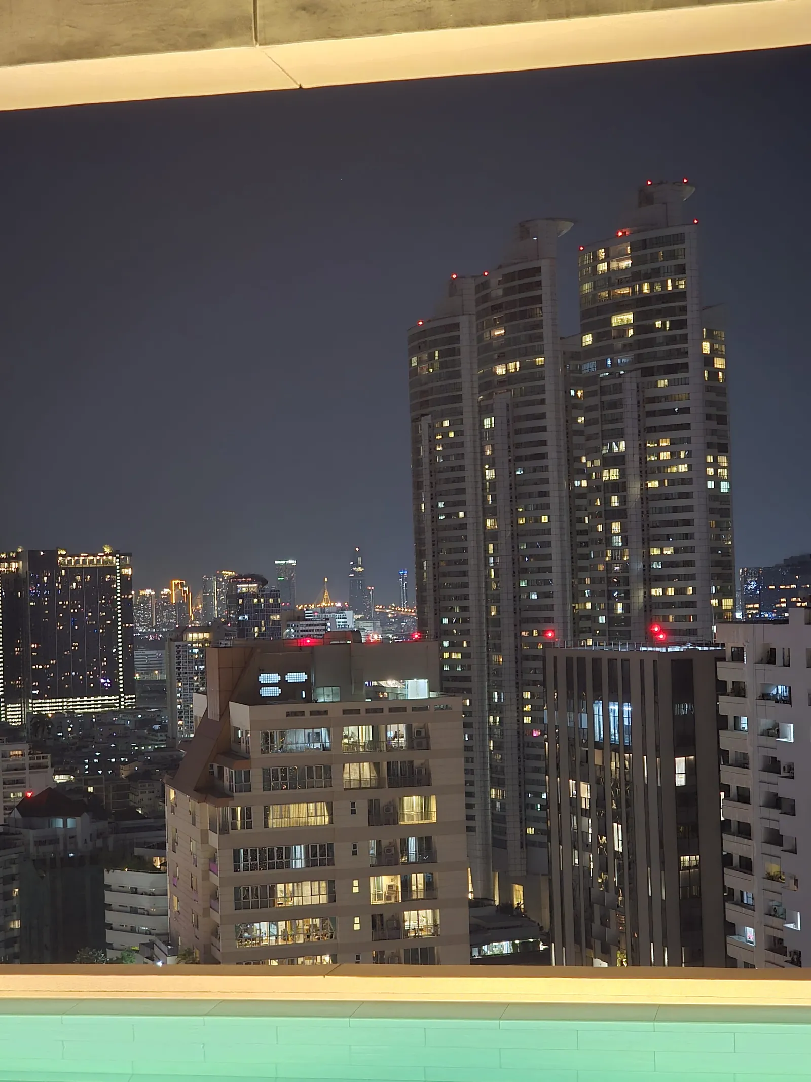 KROMO Bangkok, Curio Collection by Hilton — Exterior, Bangkok