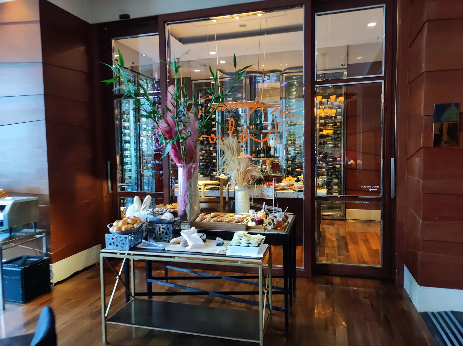 Sofitel Bangkok Sukhumvit — Exterior, Bangkok