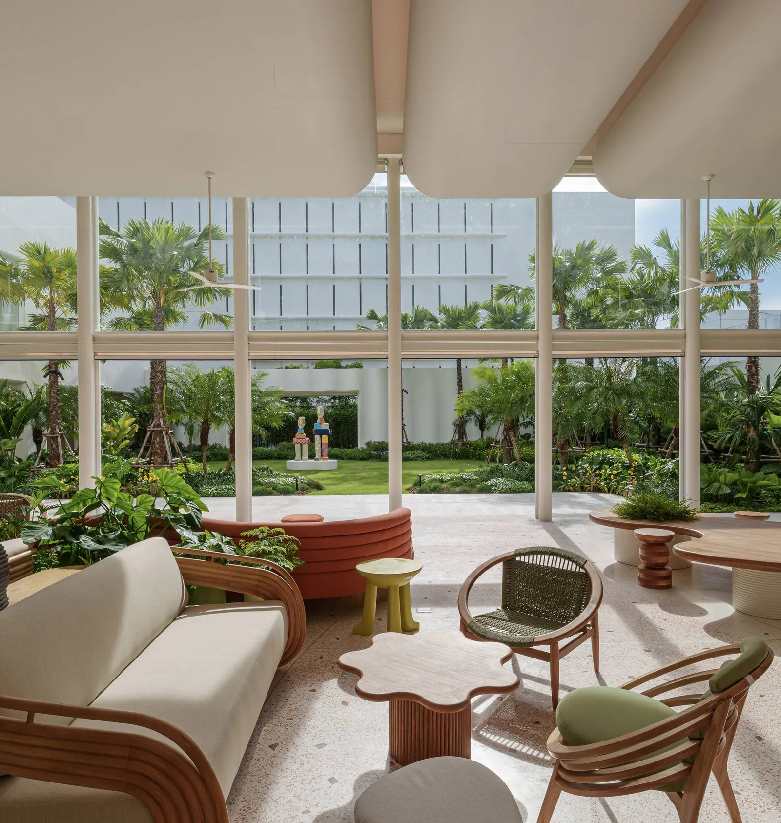 The Standard, Pattaya Na Jomtien, Chon Buri
