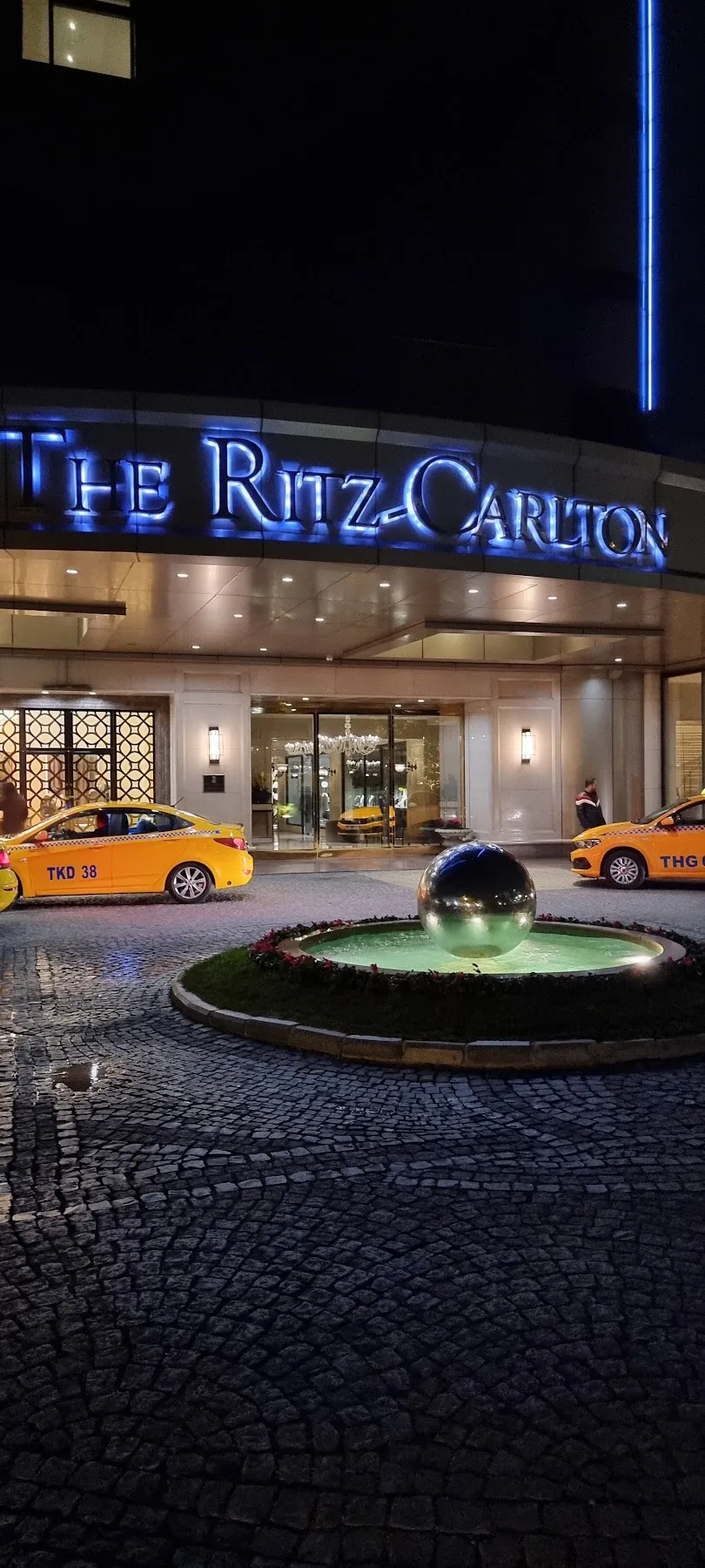 The Ritz-Carlton, Istanbul — Exterior, Istanbul