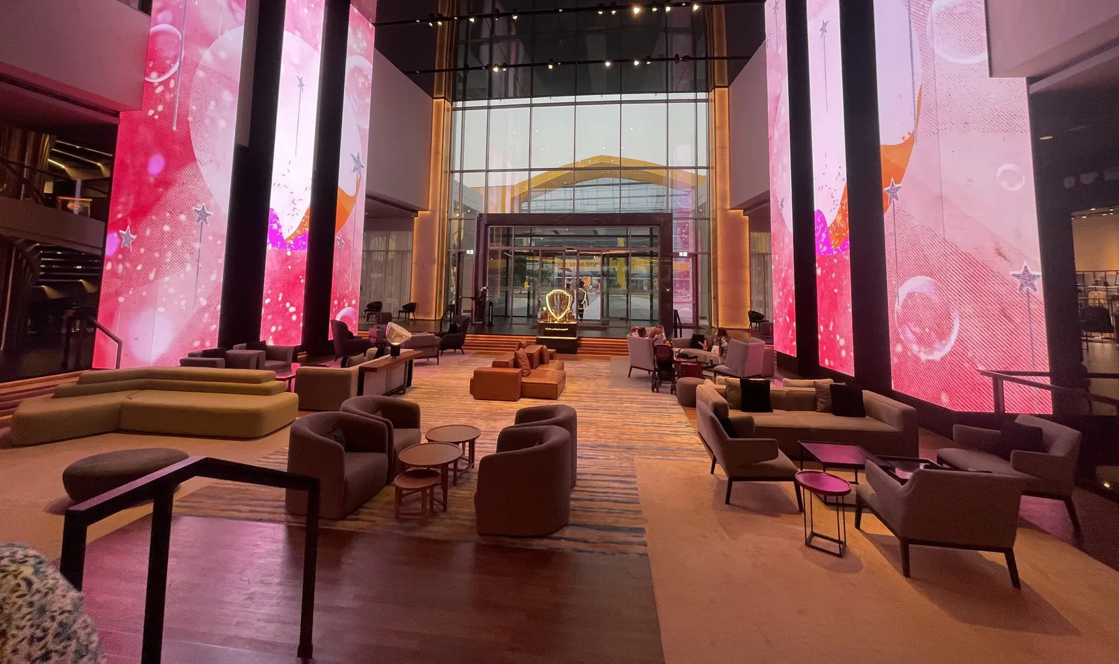 The WB Abu Dhabi, Curio Collection By Hilton, Abu Dhabi