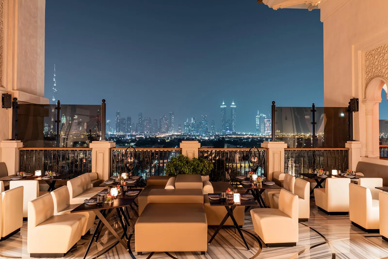Four Seasons Dubai at Jumeirah Beach — Exterior, Dubai