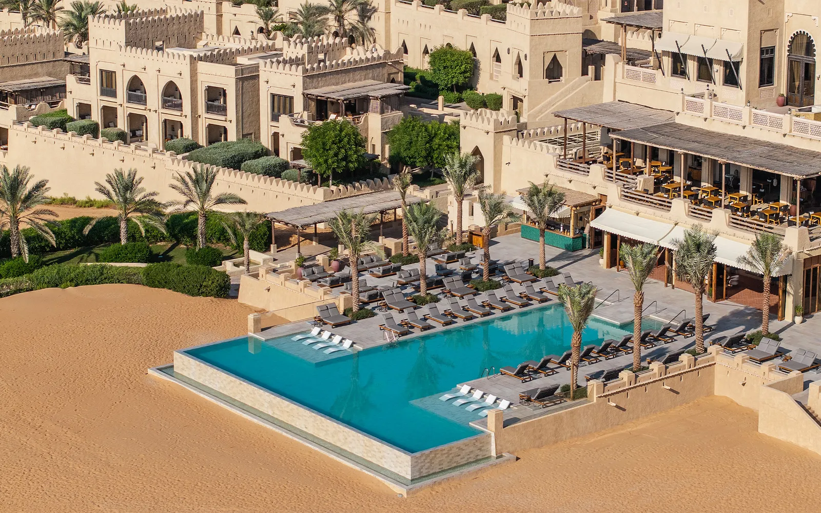 Anantara Qasr Al Sarab Desert Resort — Exterior, Mahdar Bin Usayyan