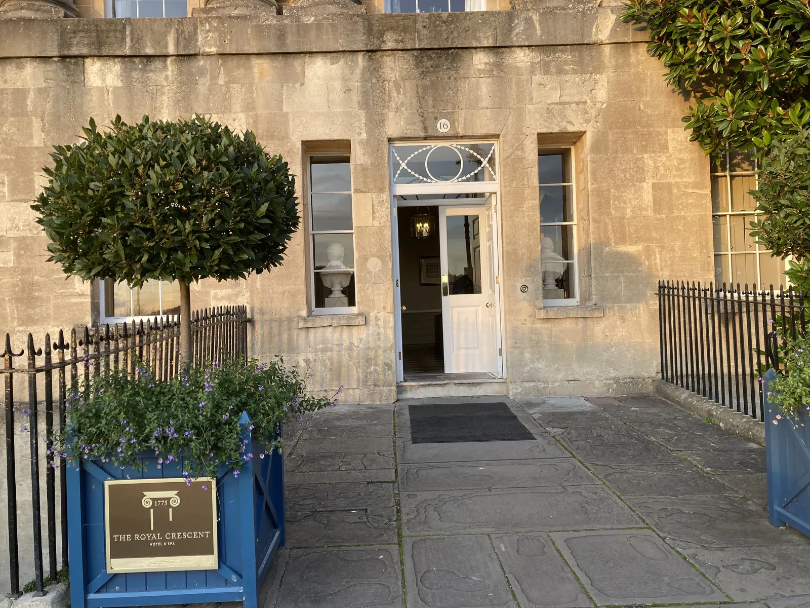The Royal Crescent Hotel & Spa — Exterior, Bath