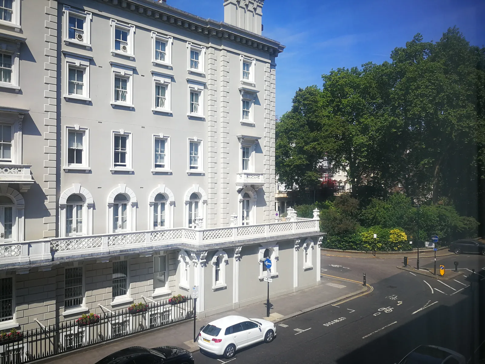 The Lowndes London — Exterior, London