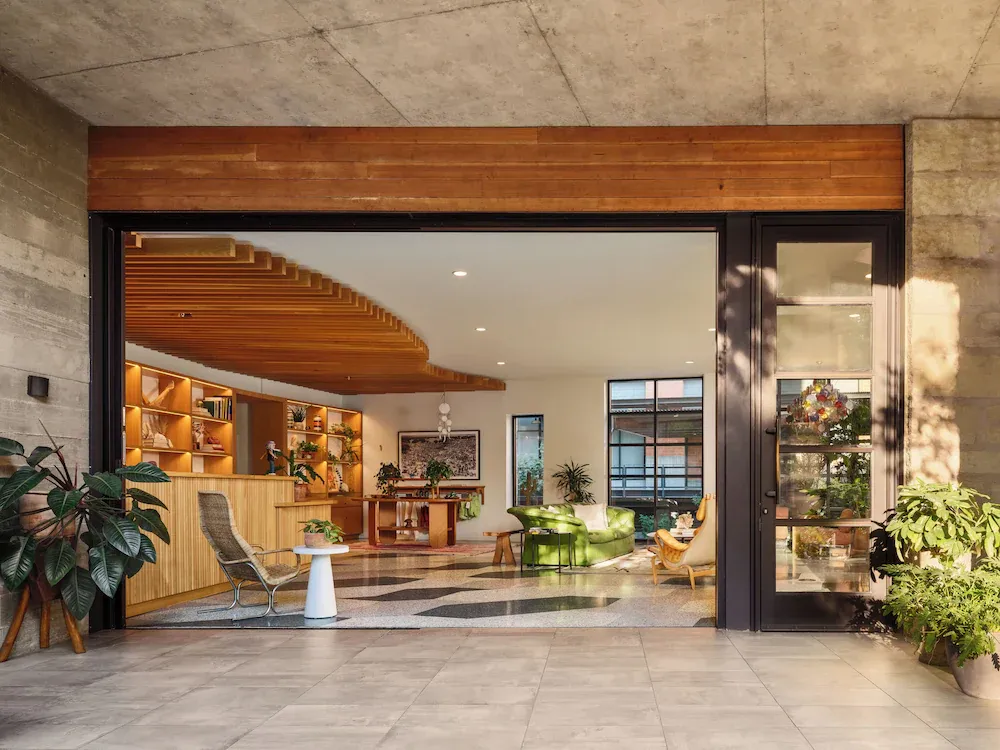 Hotel Magdalena — Exterior, Austin