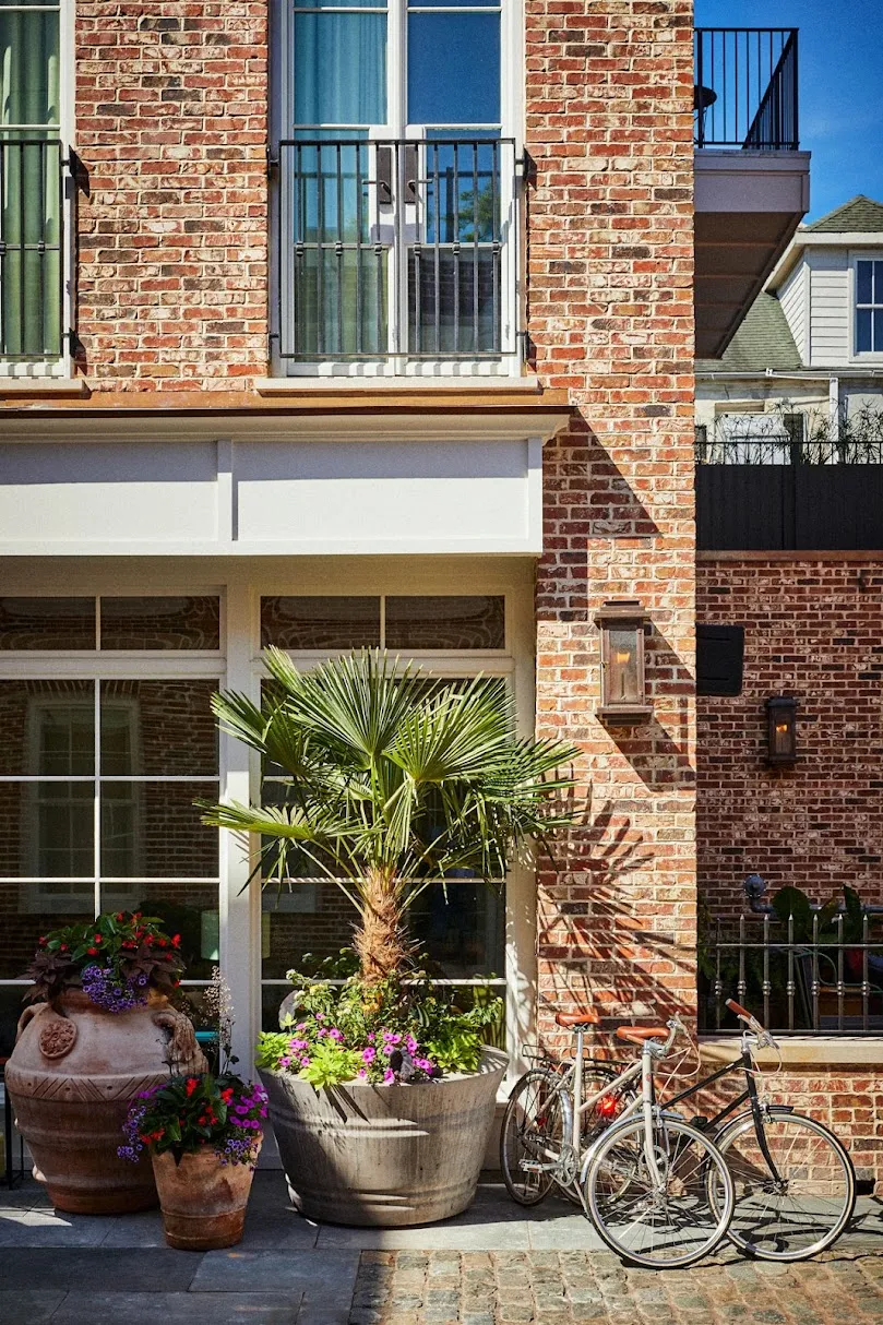 The Pinch Charleston — Exterior, Charleston