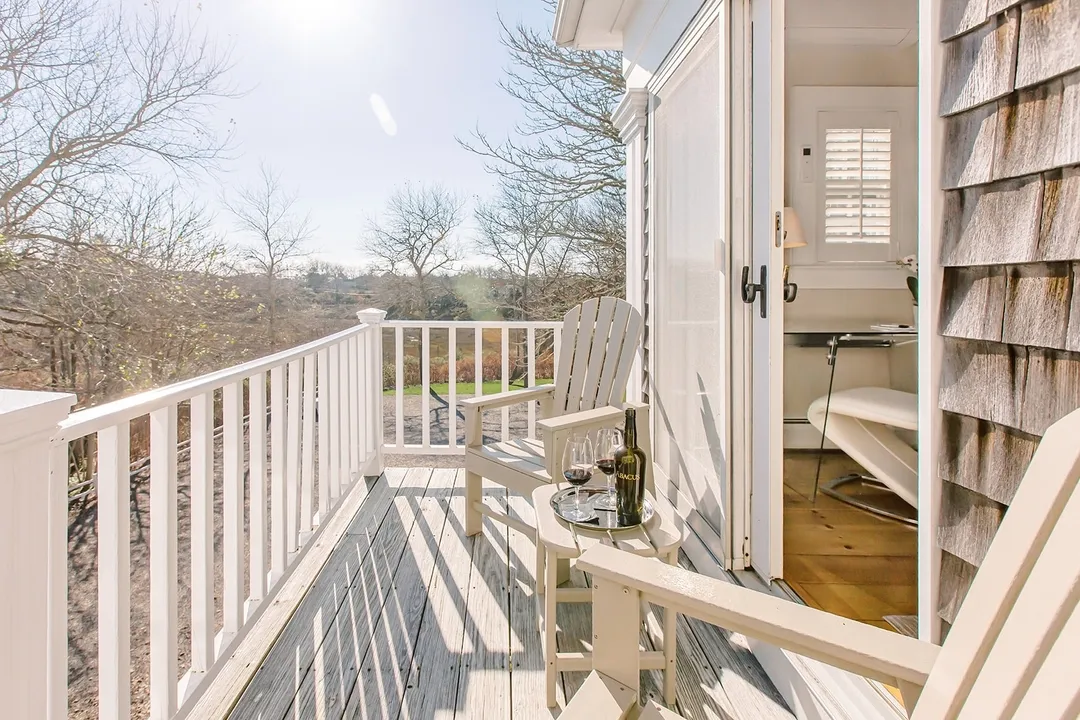 Chatham Inn Relais & Chateaux — Exterior, Chatham