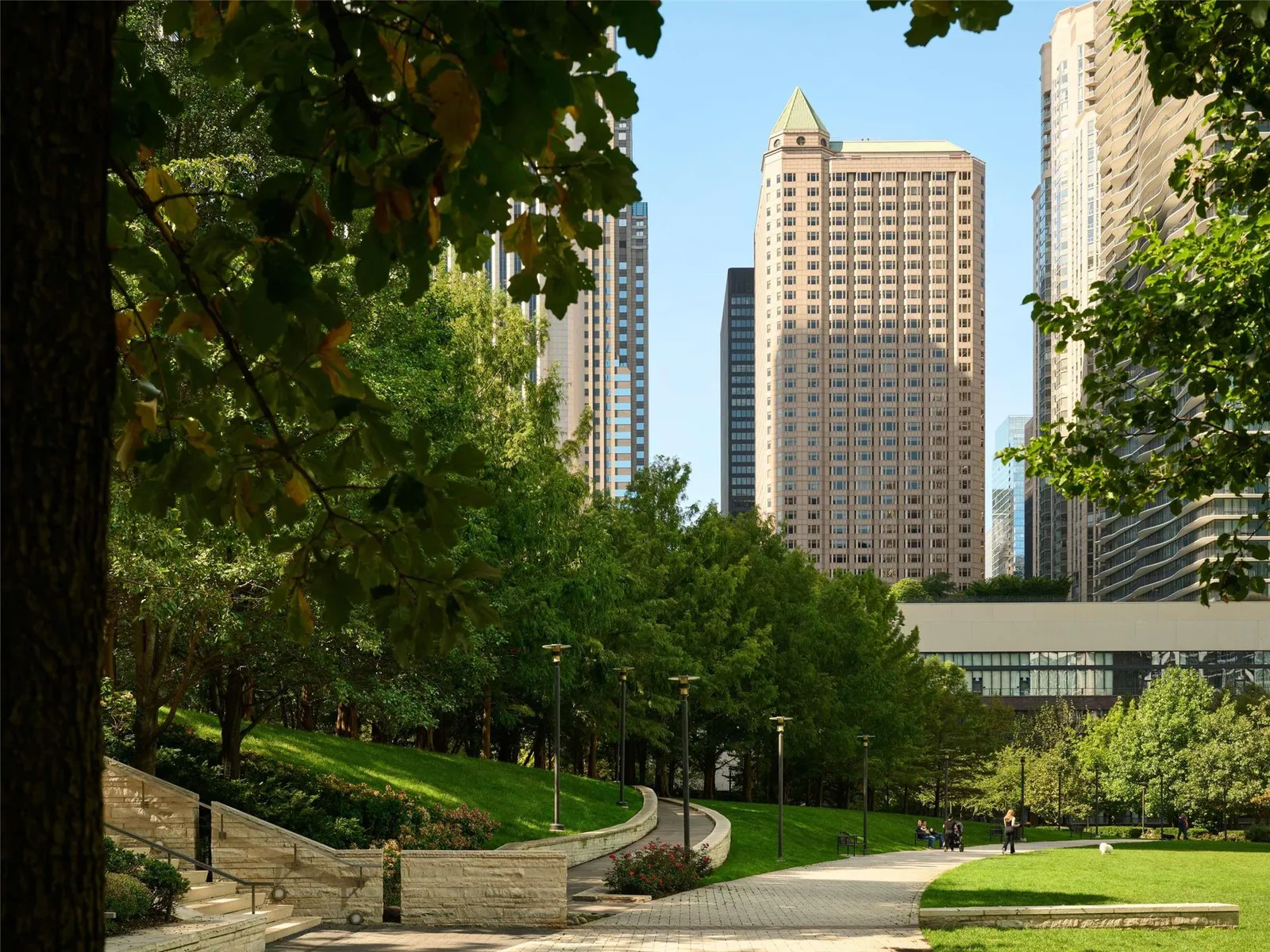 Fairmont Chicago Millennium Park — Exterior, Chicago
