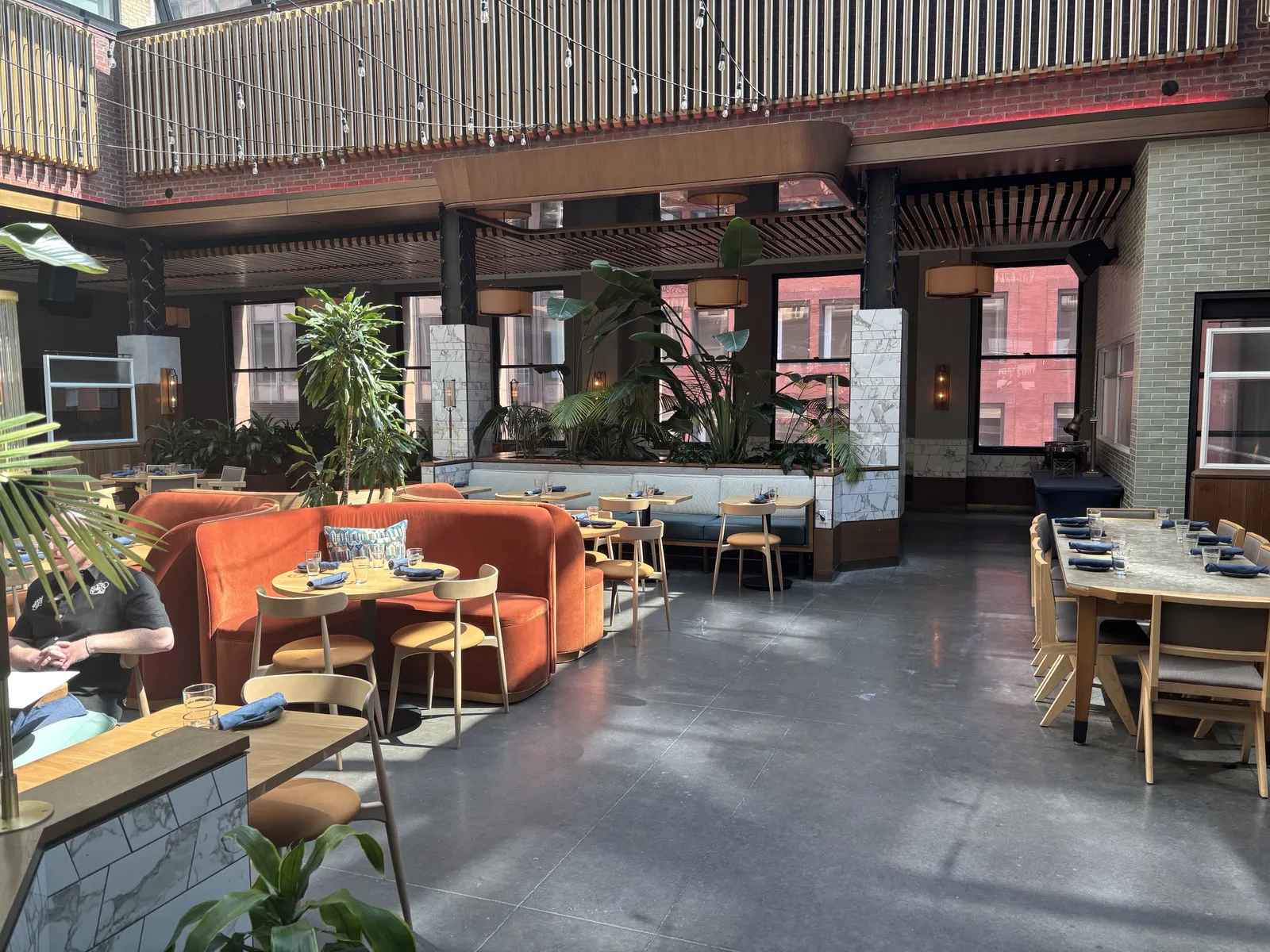 Kimpton Gray Hotel — Exterior, Chicago