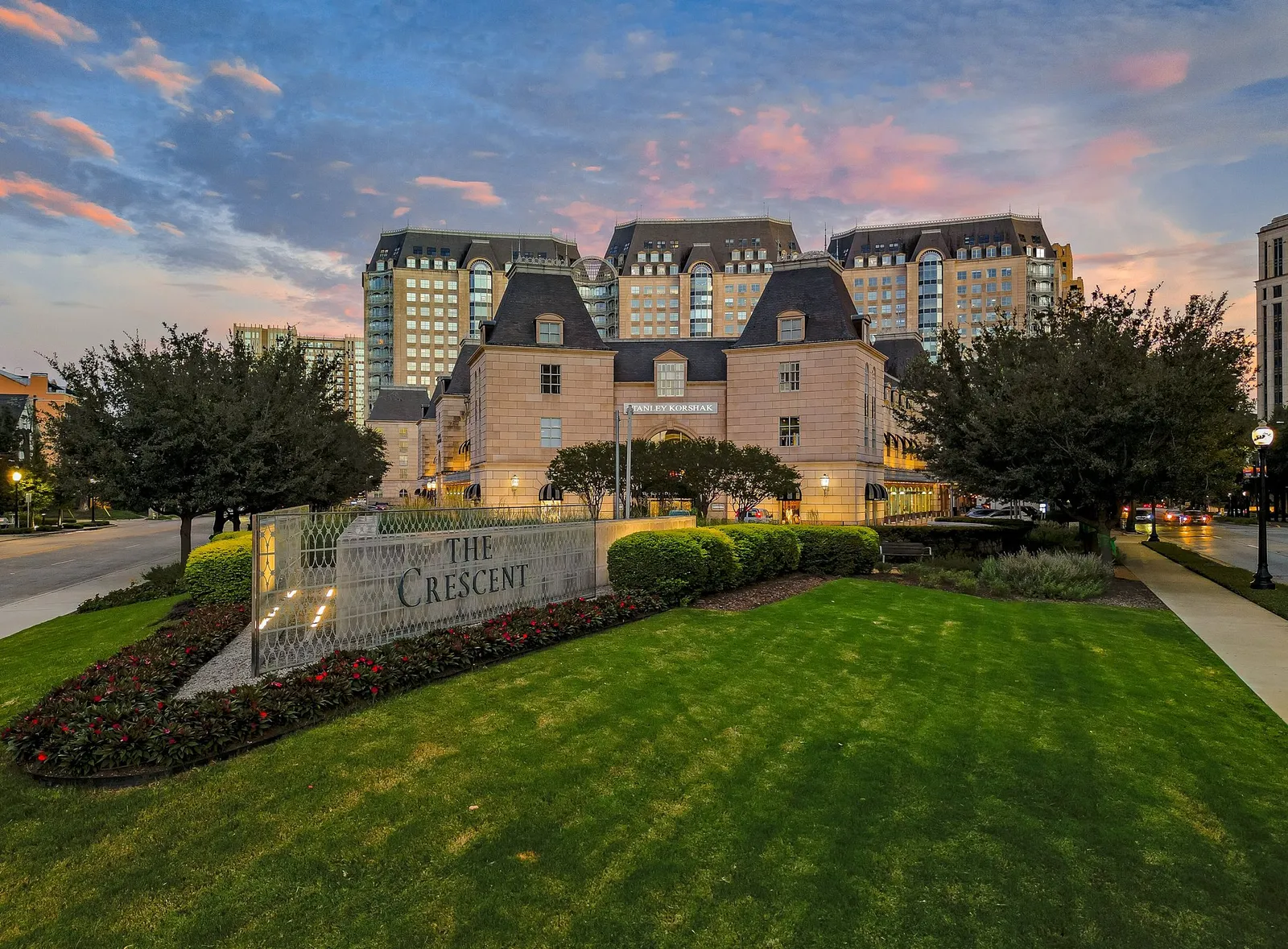 Hotel Crescent Court — Exterior, Dallas