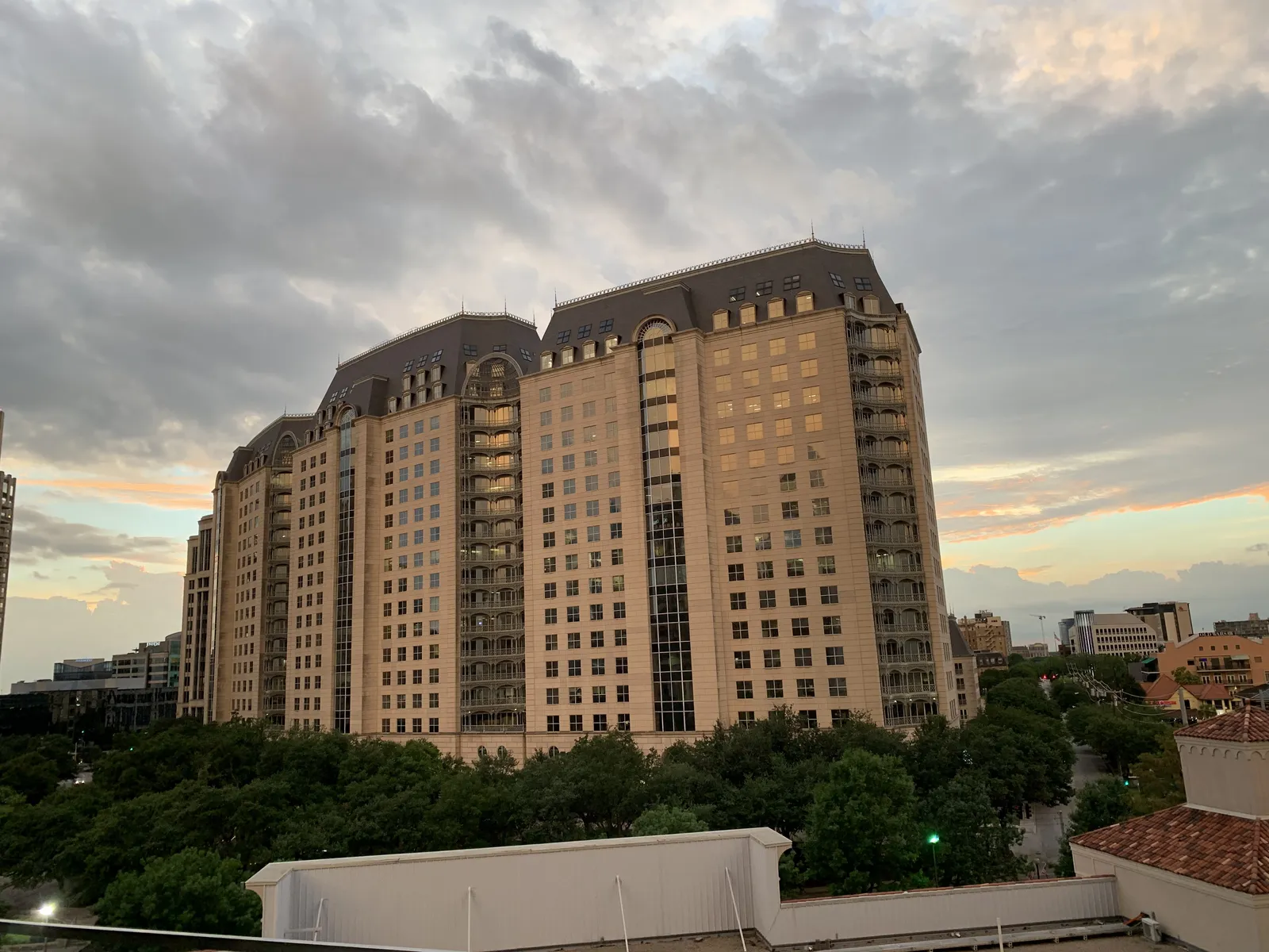 Hotel Crescent Court — Exterior, Dallas