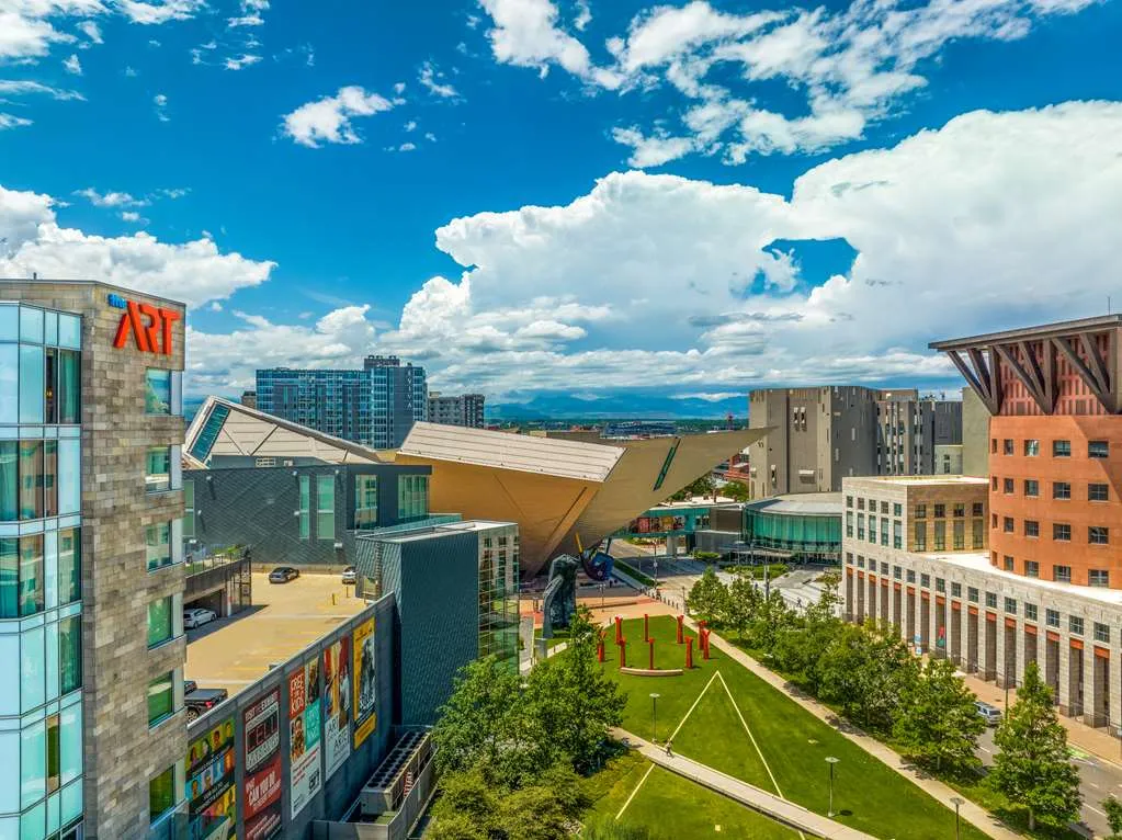 The ART Hotel Denver, Curio Collection by Hilton — Exterior, Denver
