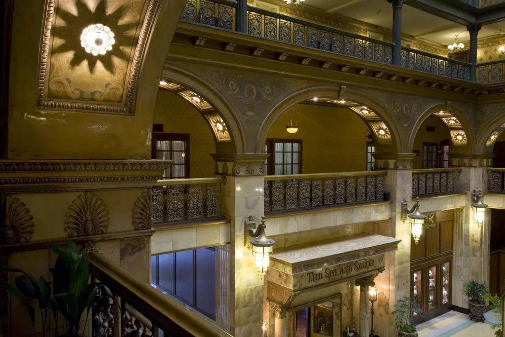 The Brown Palace Hotel and Spa — Exterior, Denver