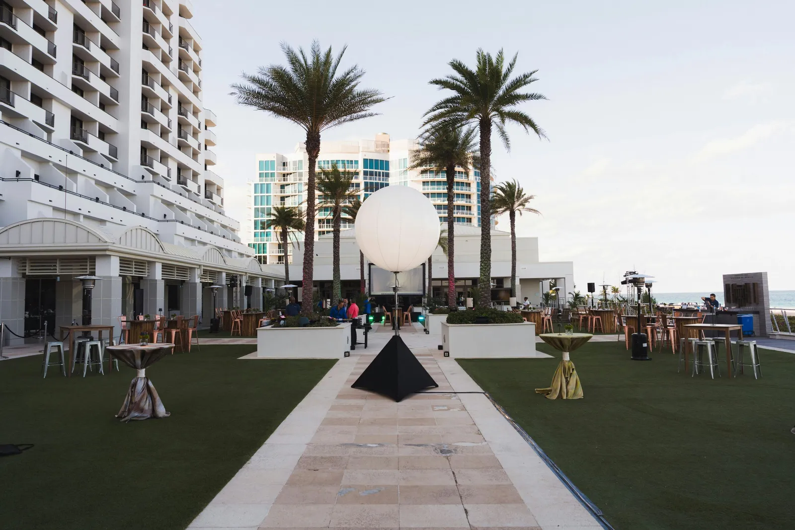 Fort Lauderdale Marriott Harbor Beach Resort & Spa — Exterior, Fort Lauderdale