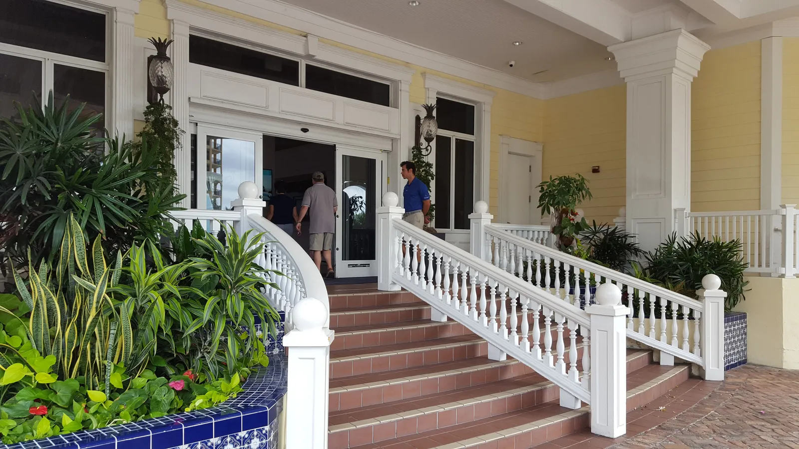 Pelican Grand Beach Resort — Exterior, Fort Lauderdale