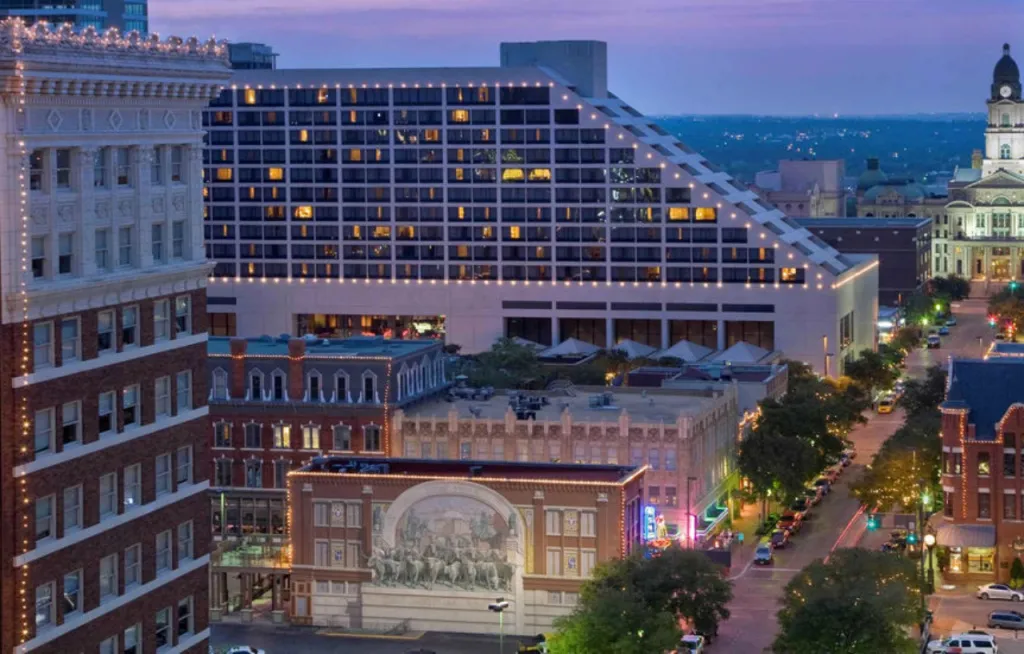 Renaissance Worthington — Exterior, Fort Worth