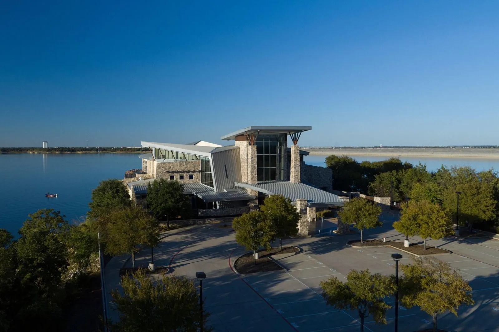 Gaylord Texan Resort — Exterior, Grapevine