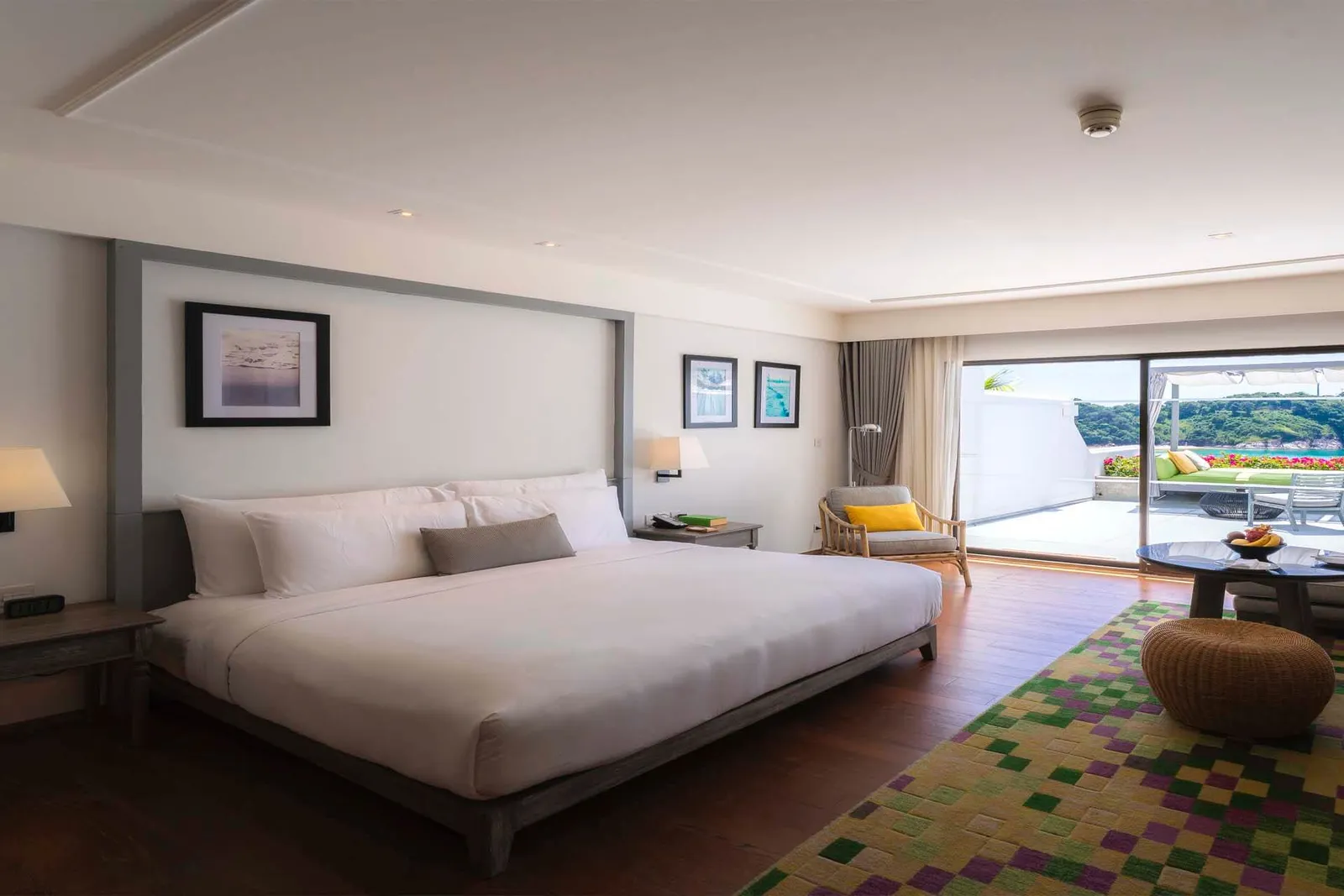 The Nai Harn, Nai Harn