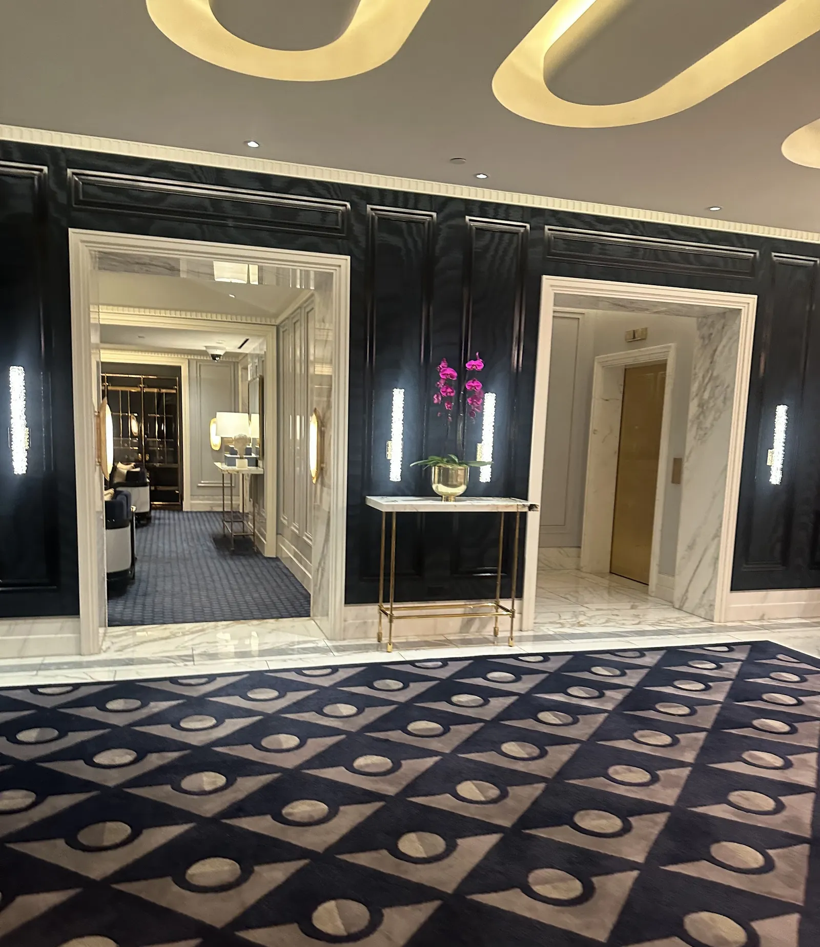 Fontainebleau Las Vegas — Exterior, Las Vegas