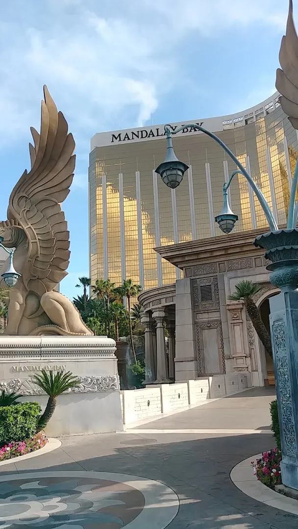 Mandalay Bay Resort & Casino — Exterior, Las Vegas