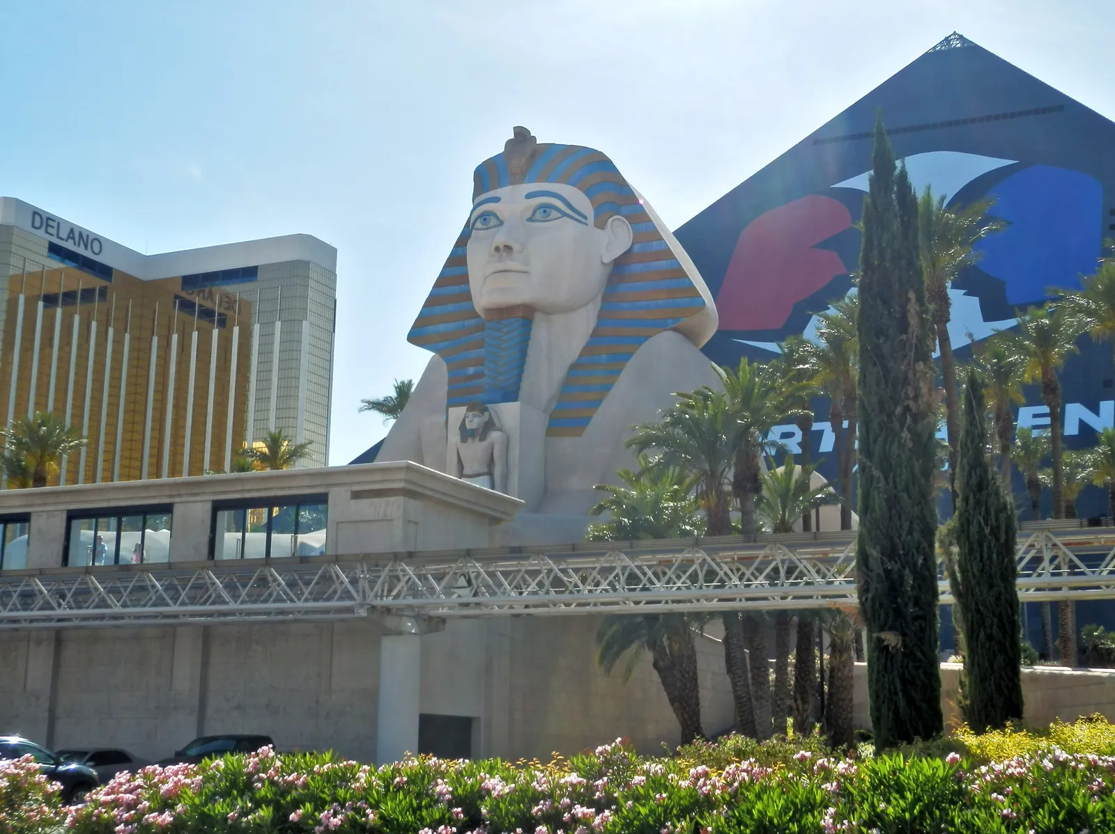 W Las Vegas, Las Vegas
