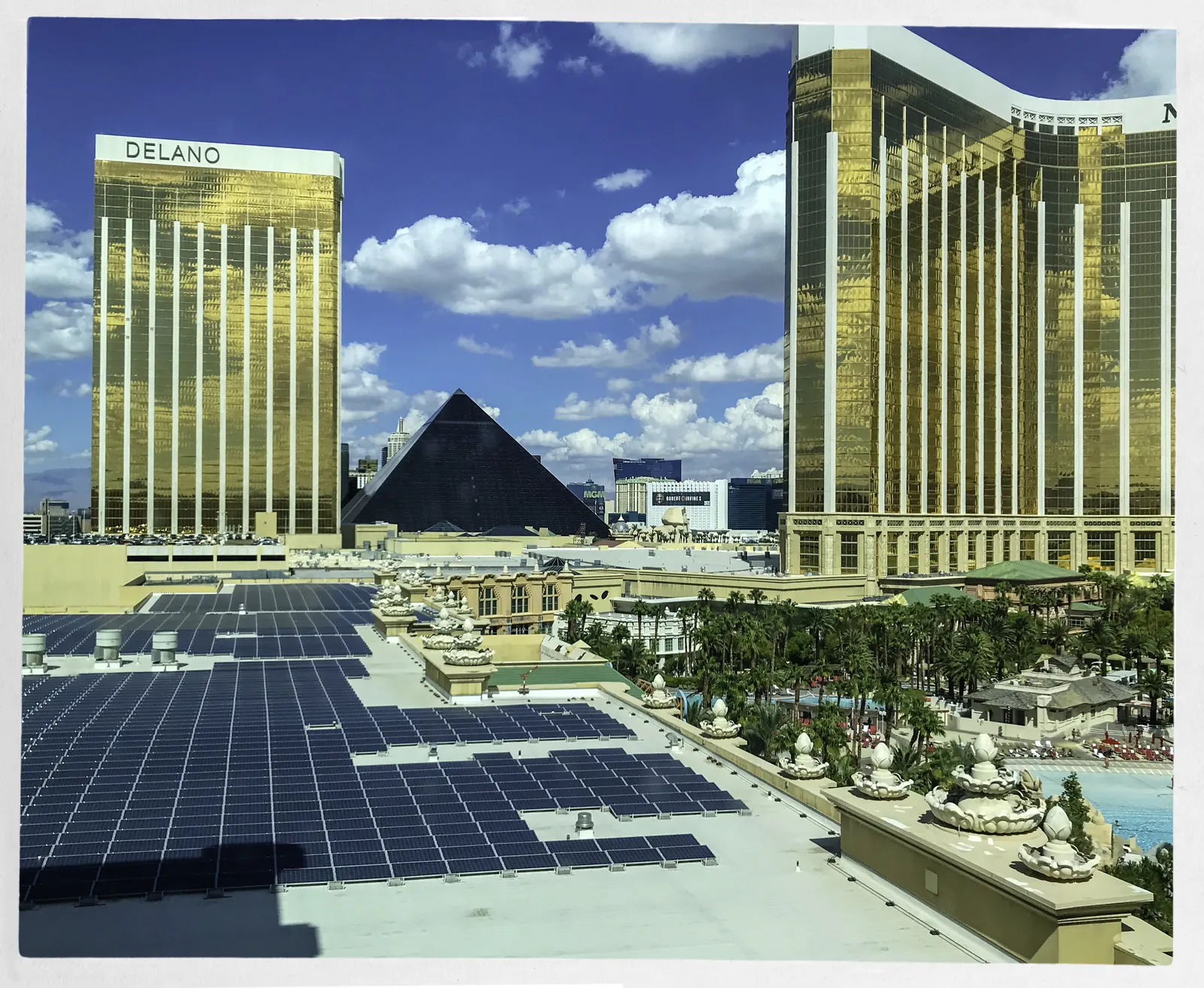 W Las Vegas, Las Vegas