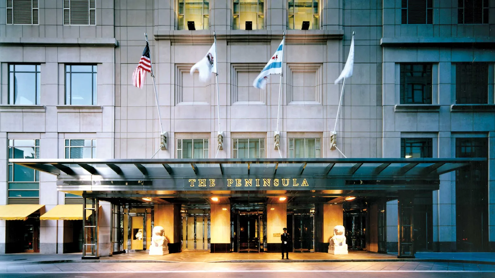 The Peninsula Chicago — Exterior, Chicago