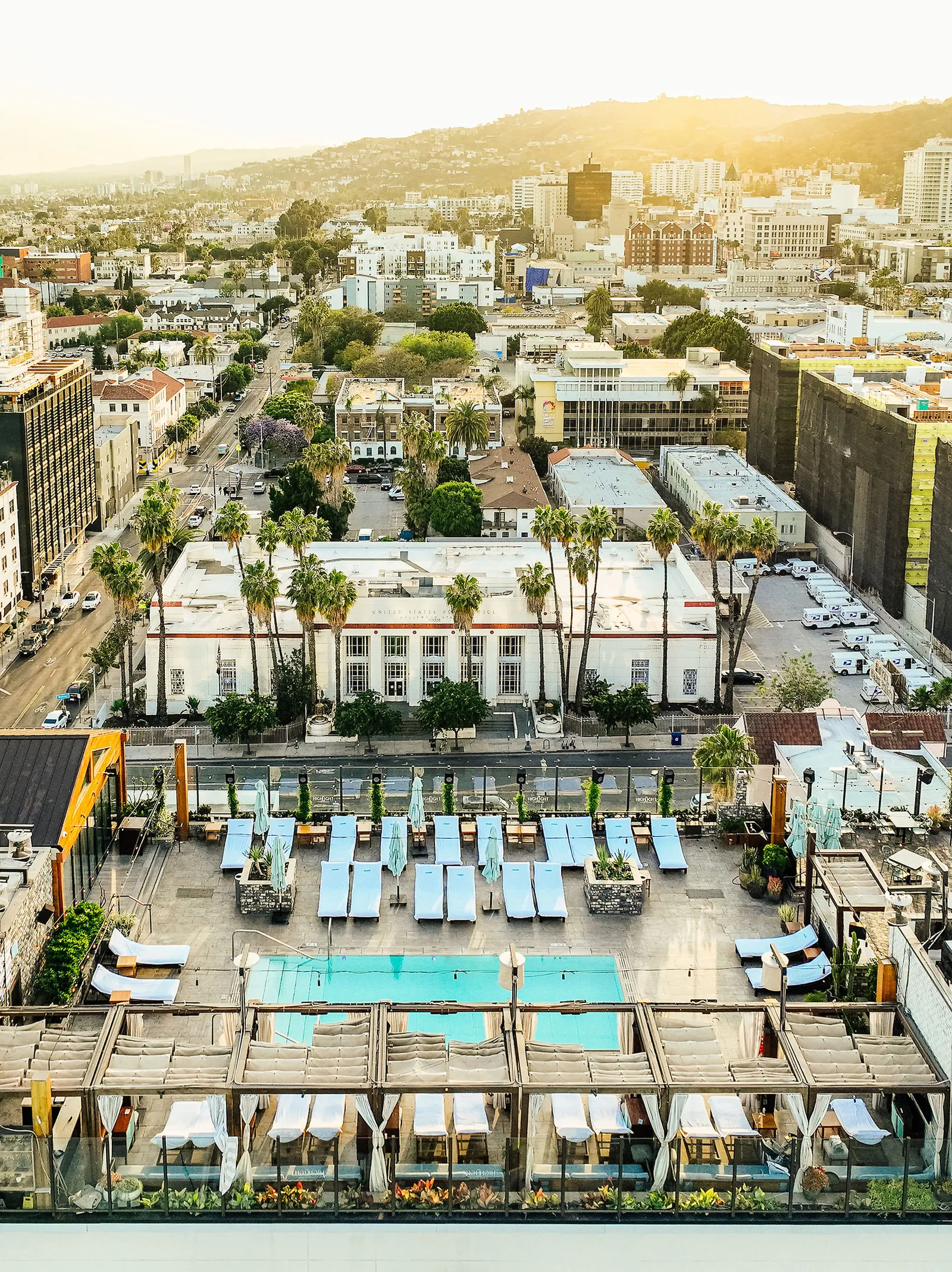 Dream Hollywood — Exterior, Los Angeles
