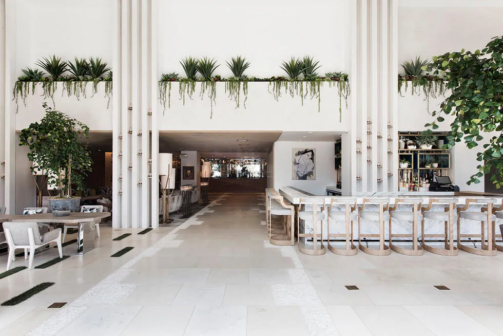 Dream Hollywood — Exterior, Los Angeles