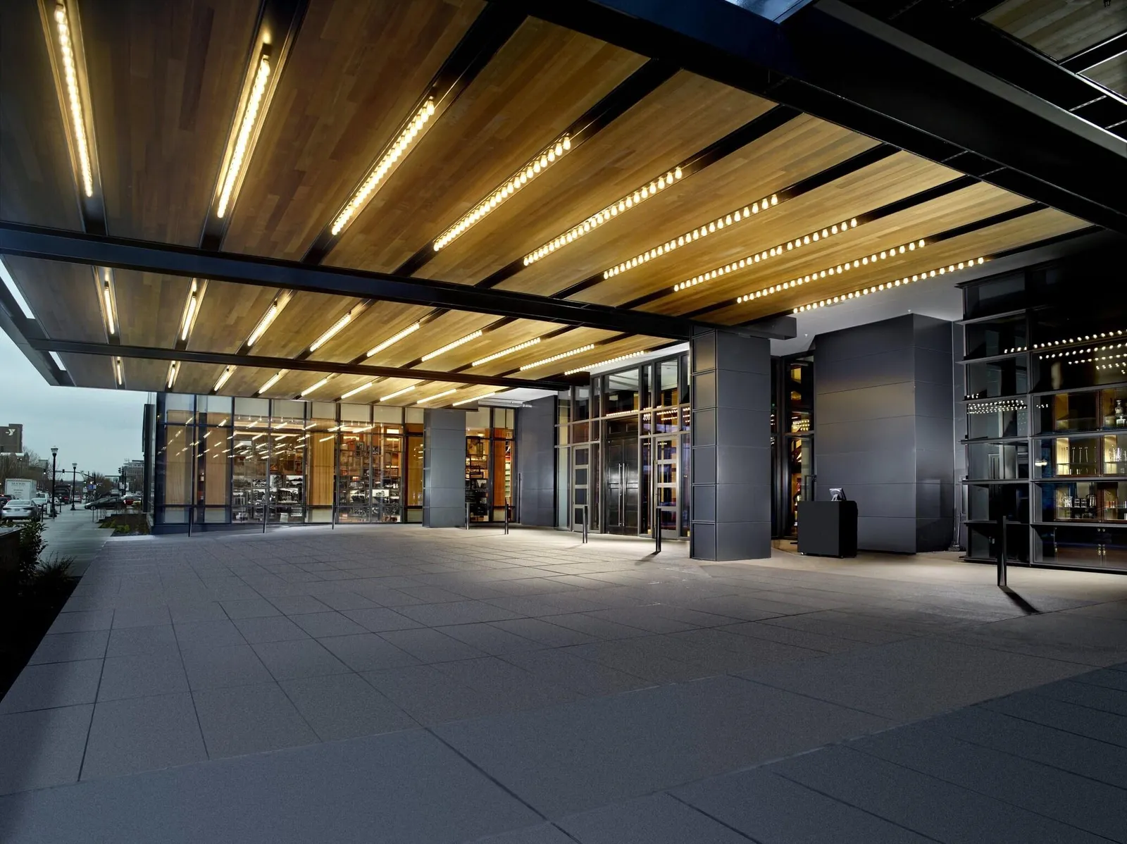 Omni Louisville Hotel — Exterior, Louisville