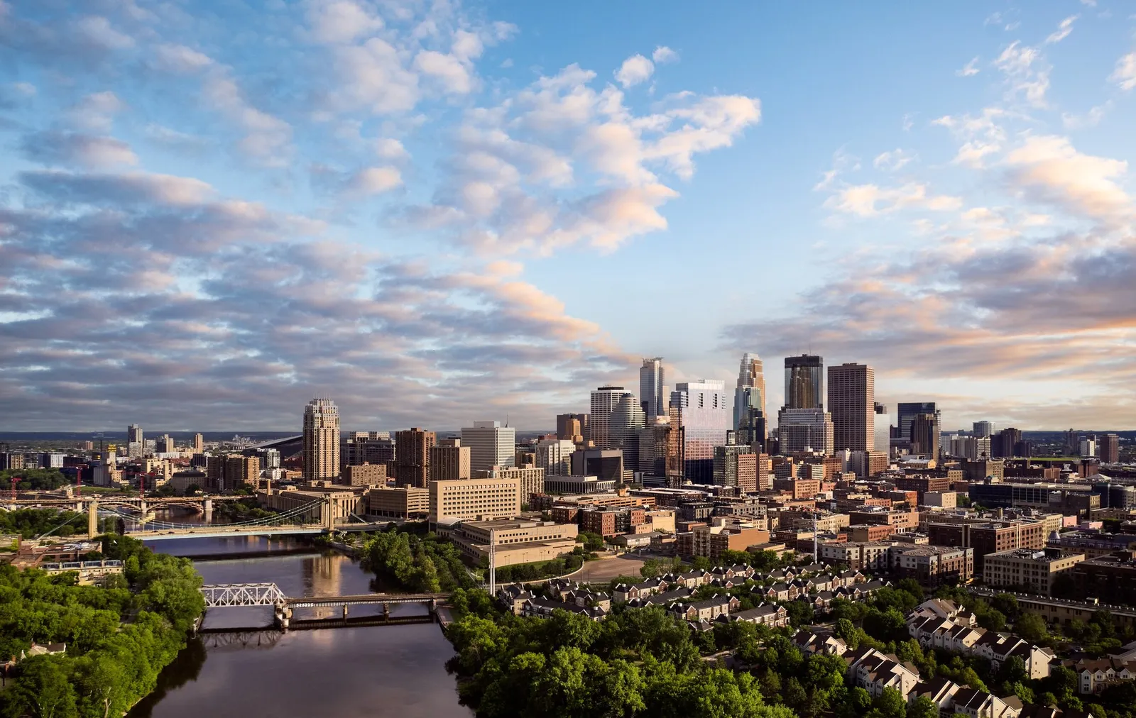 Four Seasons Hotel Minneapolis — Exterior, Minneapolis